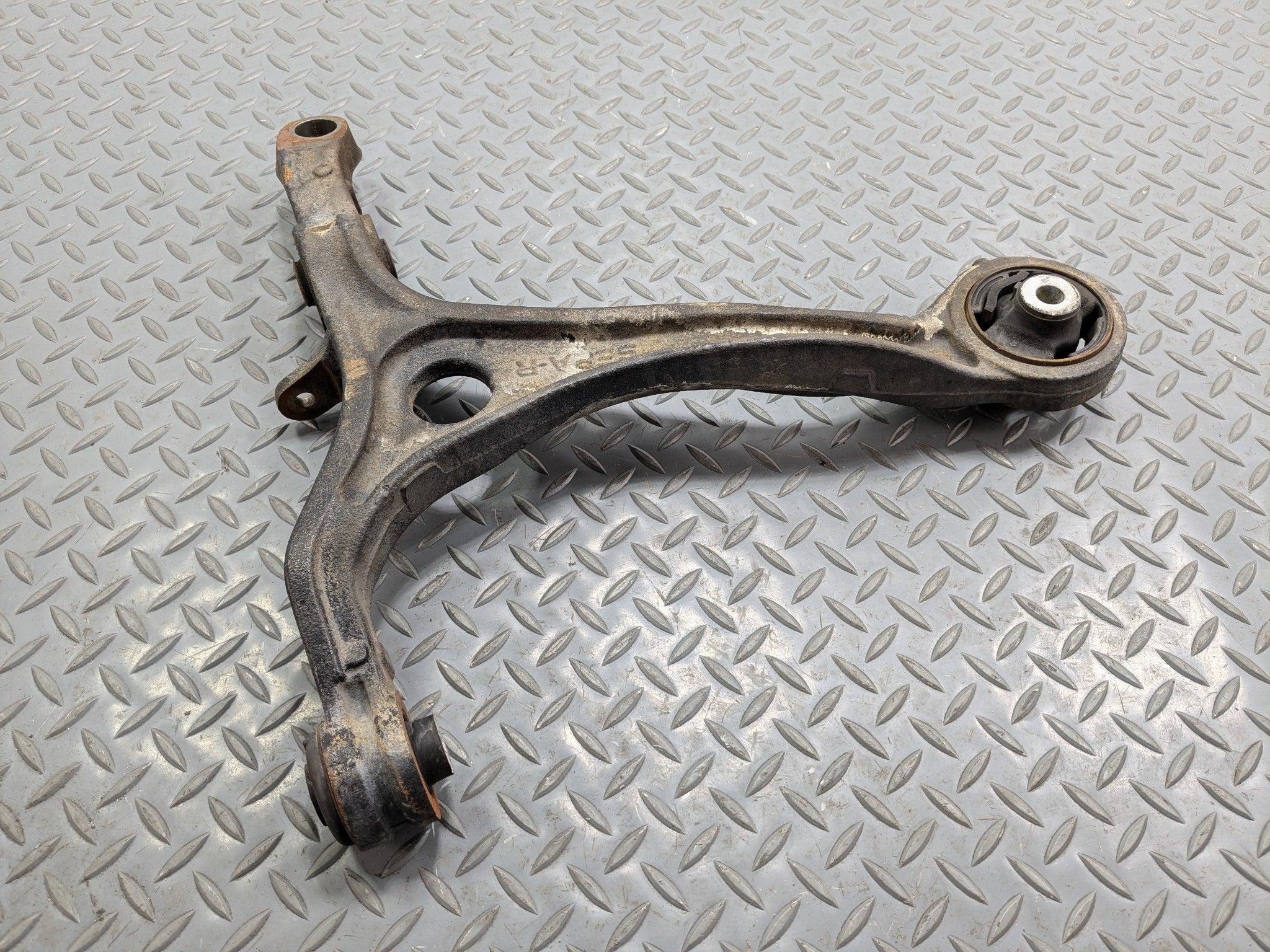 2004 - 2006 OEM ACURA TL FRONT RIGHT PASSENGER SIDE LOWER SUSPENSION CONTROL ARM