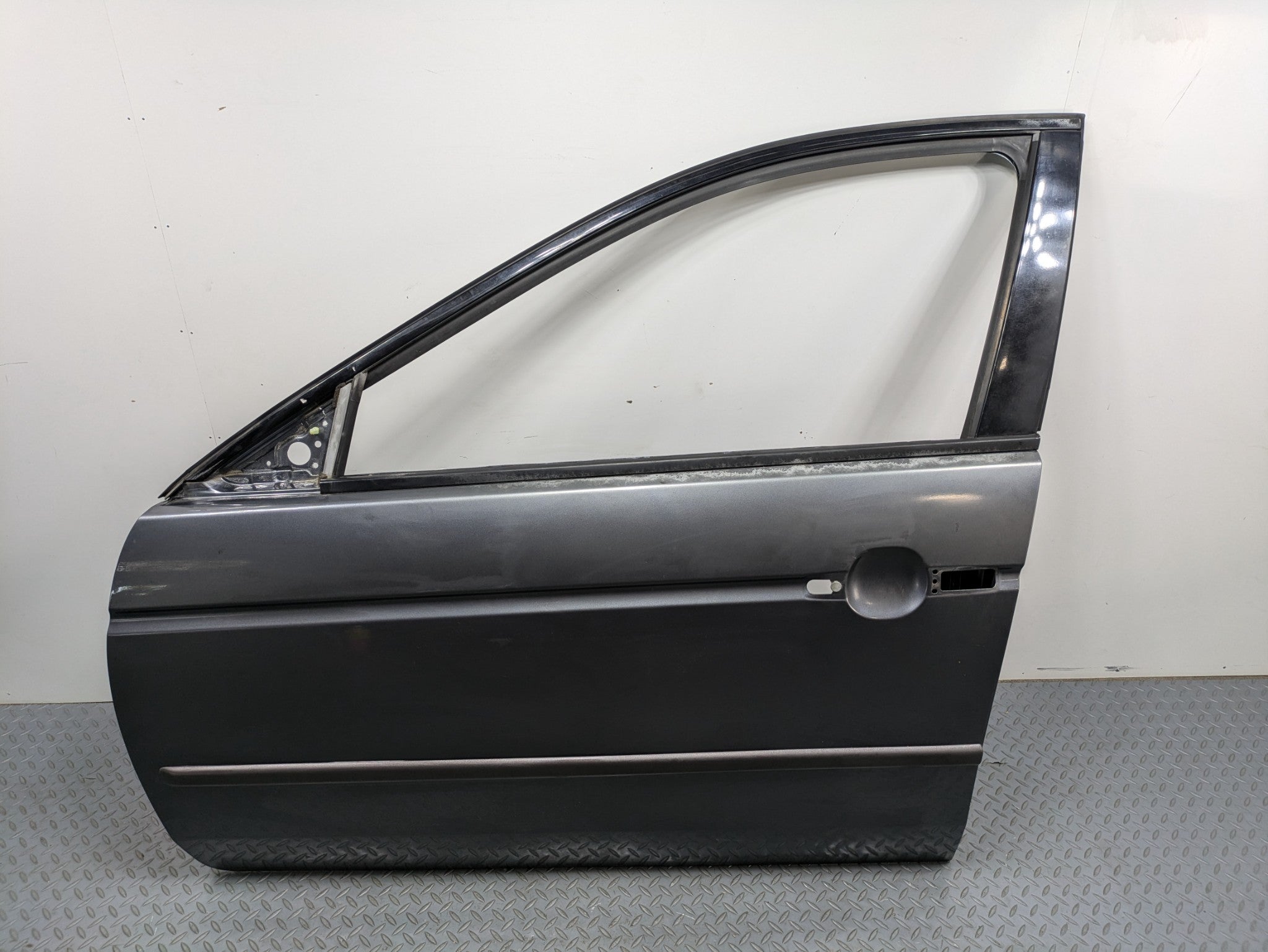 2004 - 2006 OEM ACURA TL FRONT LEFT SIDE DOOR SHELL PANEL ASSEMBLY METALLIC GREY