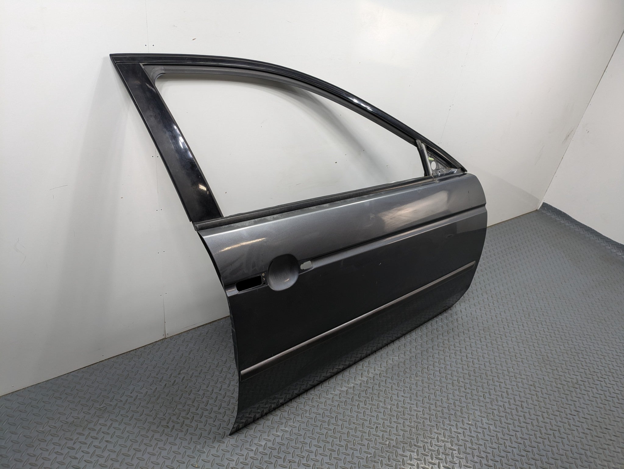 2004 - 2006 OEM ACURA TL FRONT RIGHT SIDE DOOR SHELL PANEL METALLIC GREY