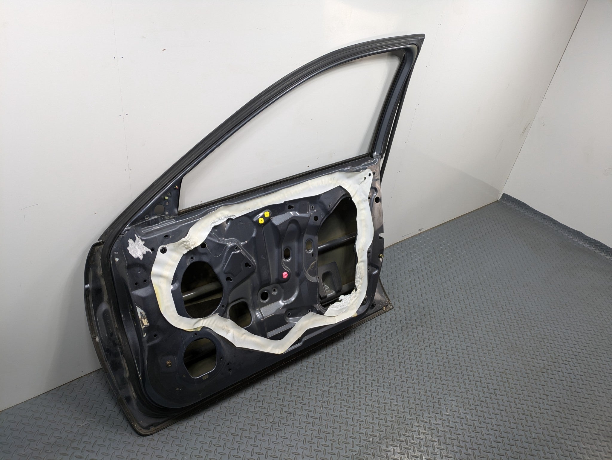 2004 - 2006 OEM ACURA TL FRONT RIGHT SIDE DOOR SHELL PANEL METALLIC GREY