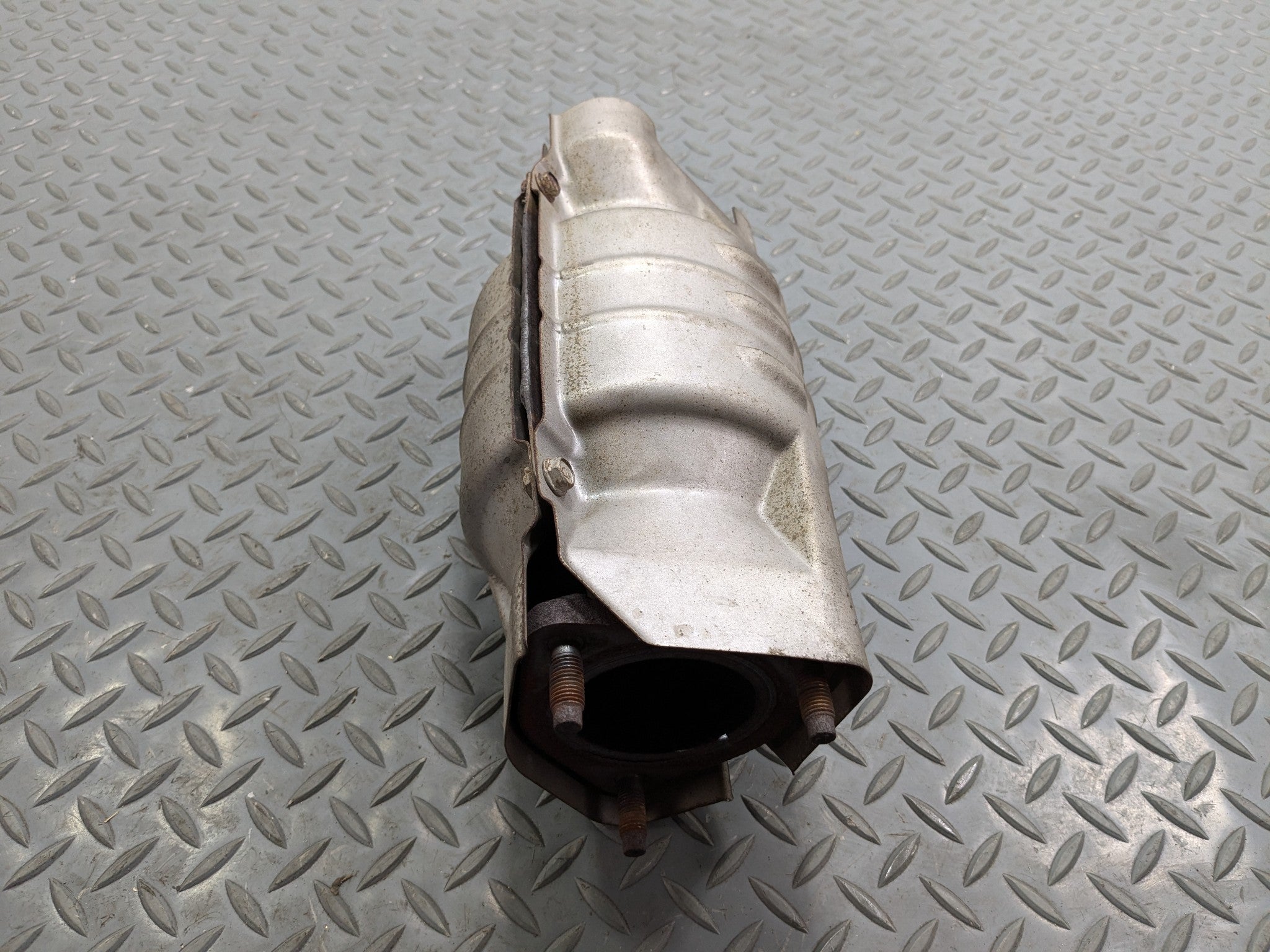 2004 - 2006 OEM ACURA TL CENTER EXHAUST MANIFOLD DOWNPIPE WITH HEAT SHIELD
