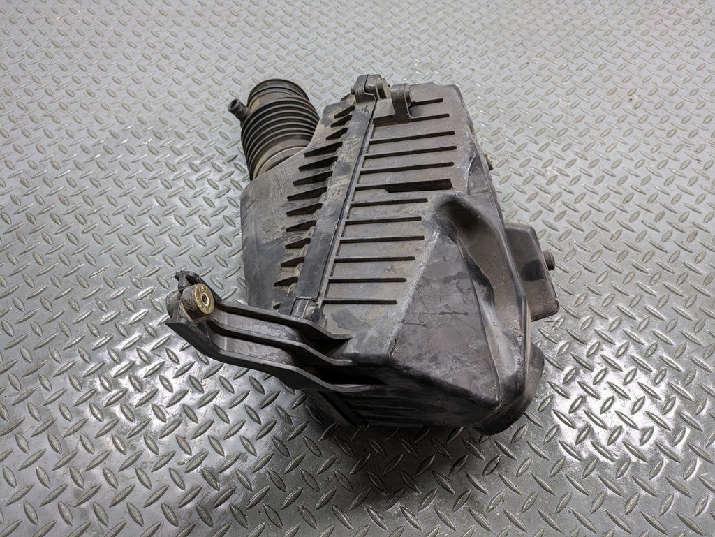 2004 - 2006 OEM ACURA TL ENGINE AIR CLEANER FILTER HOUSING BOX ASSEMBLY