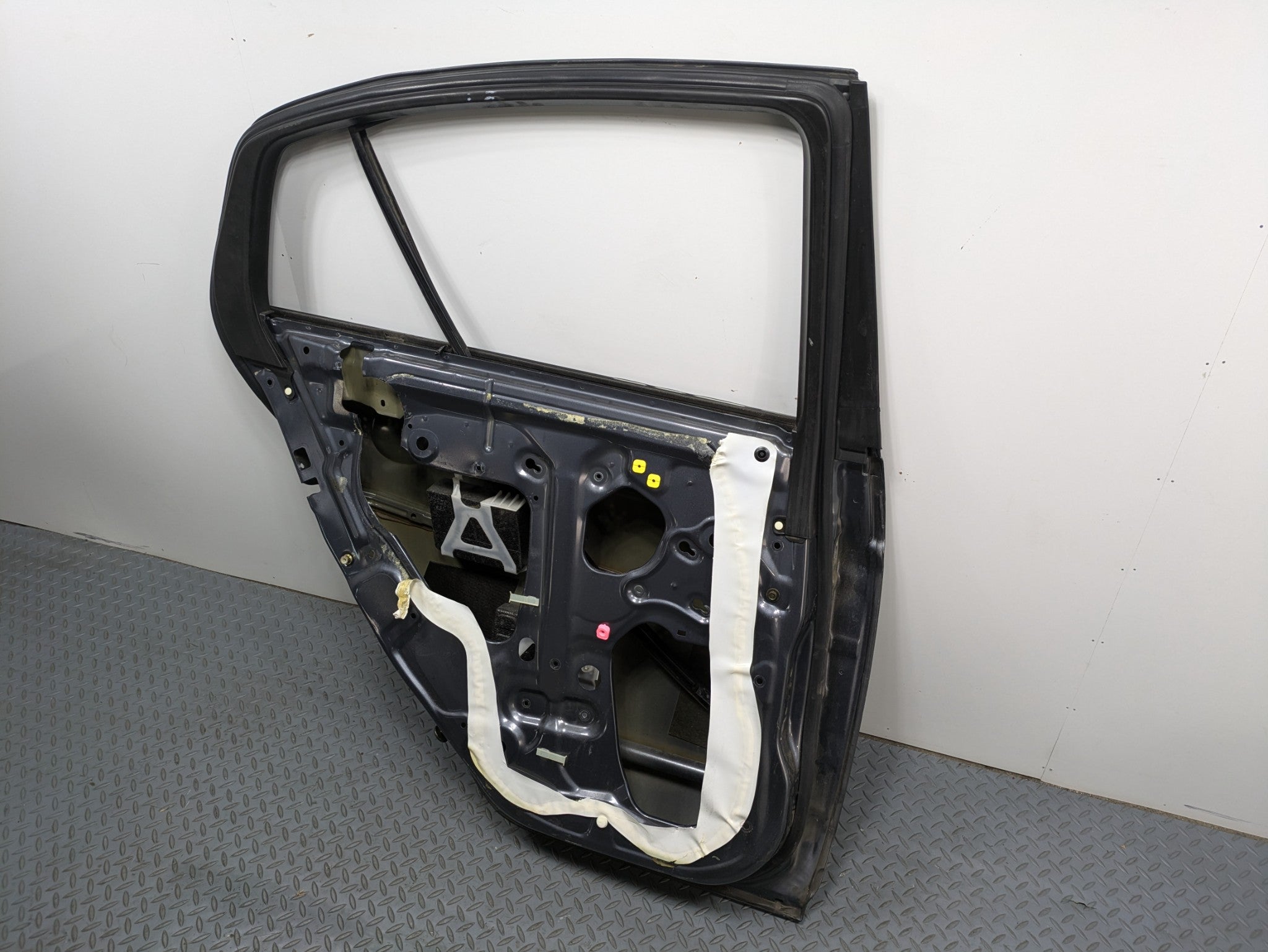 2004 - 2006 OEM ACURA TL REAR LEFT DRIVER SIDE DOOR SHELL PANEL METALLIC GREY