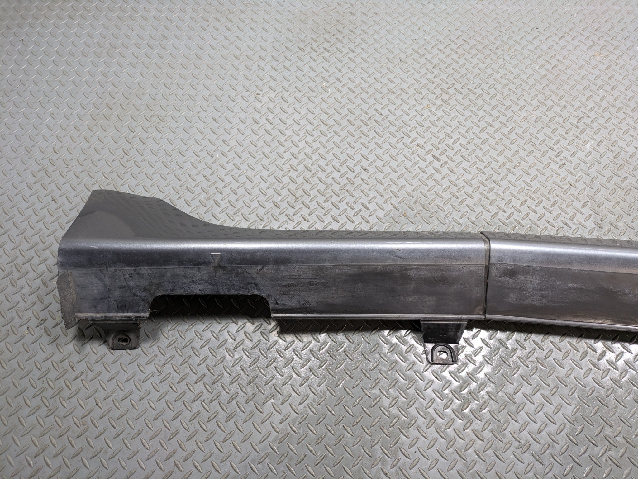 2004 - 2006 OEM ACURA TL RIGHT SIDE EXTERIOR ROCKER BODY MOULDING TRIM