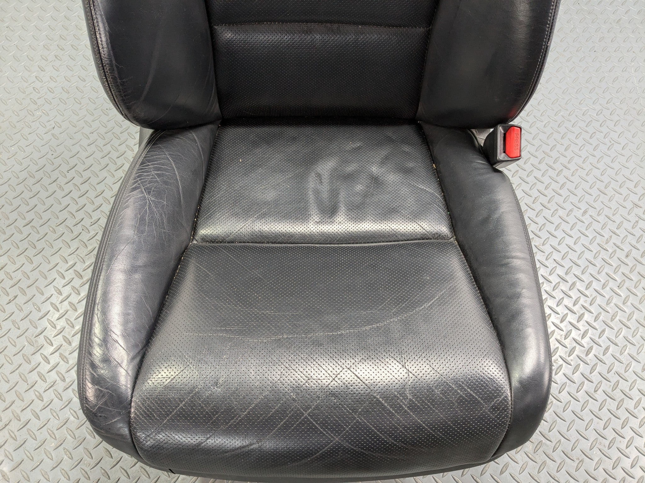 2004 - 2006 OEM ACURA TL FRONT RIGHT PASSENGER SIDE POWER SEAT BLACK LEATHER