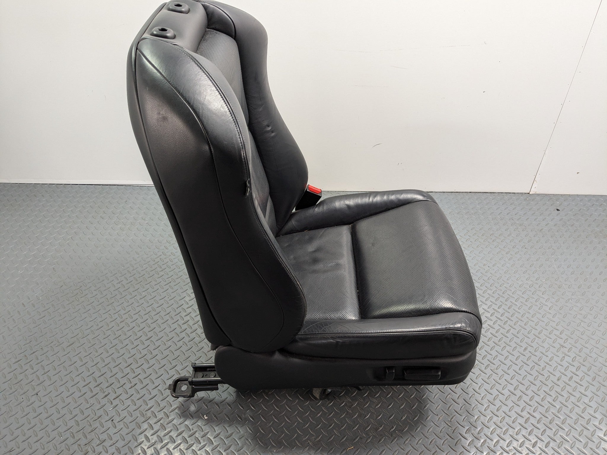 2004 - 2006 OEM ACURA TL FRONT RIGHT PASSENGER SIDE POWER SEAT BLACK LEATHER