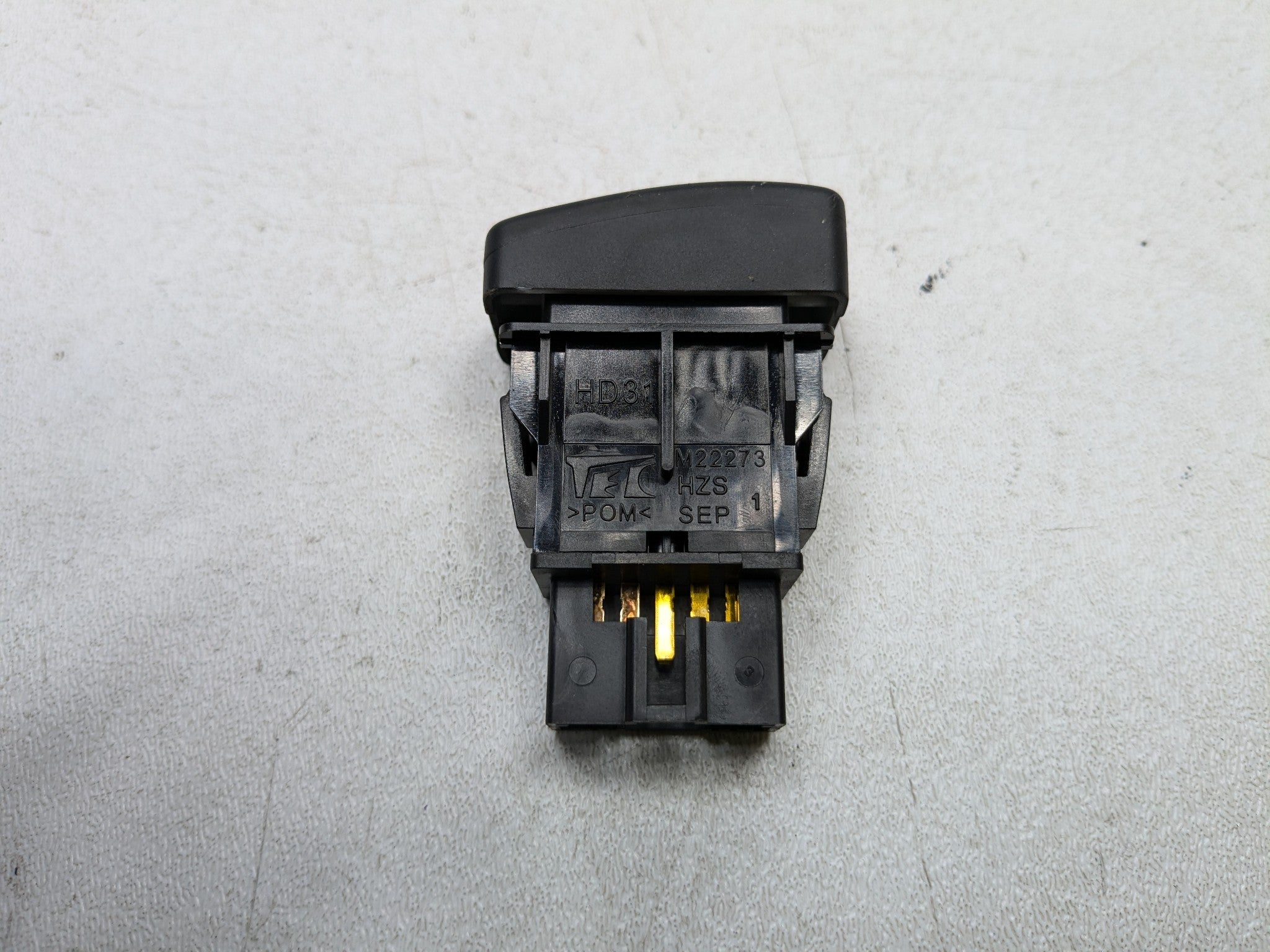 2004 - 2006 OEM ACURA TL FRONT DASHBOARD PANEL VSA OFF SWITCH CONTROL BUTTON