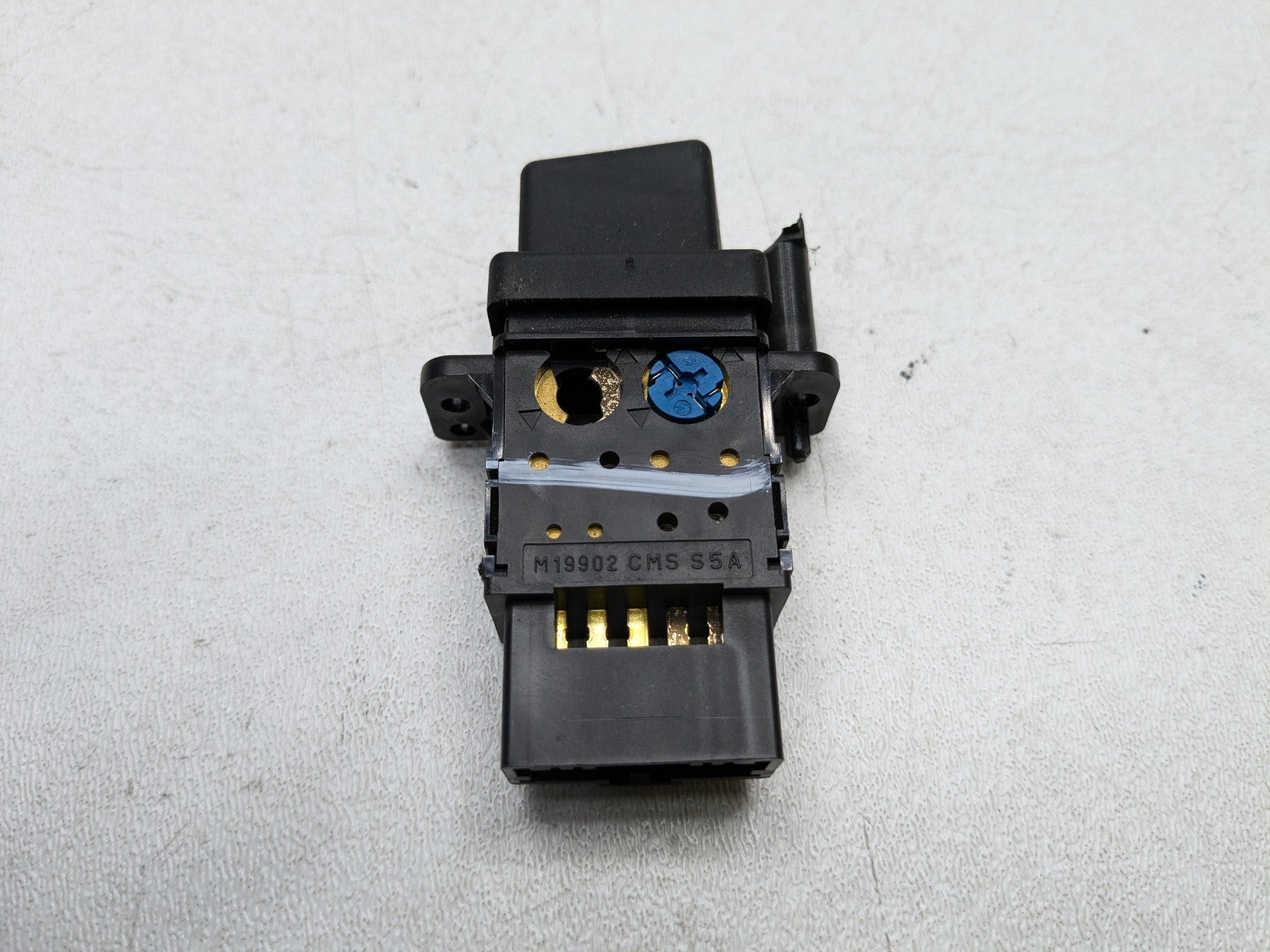 2004 - 2006 OEM ACURA TL TRUNK LID OPEN RELEASE CONTROL SWITCH BUTTON