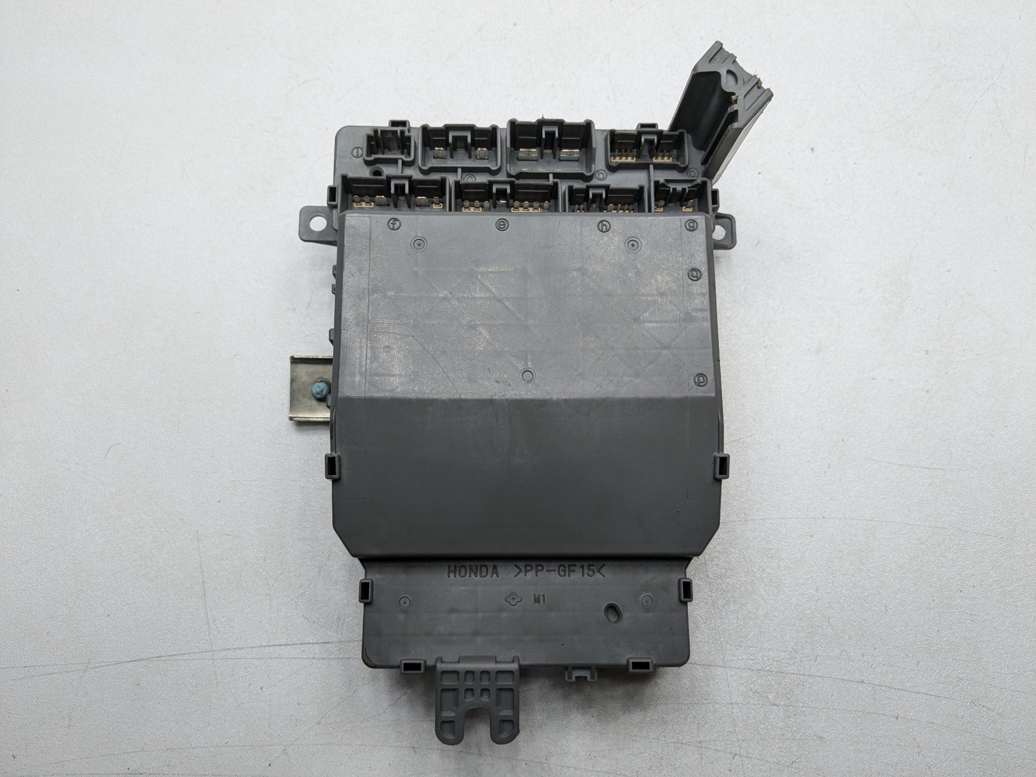 2004 - 2006 OEM ACURA TL INTERIOR RELAY JUNCTION BLOCK CABIN FUSE BOX