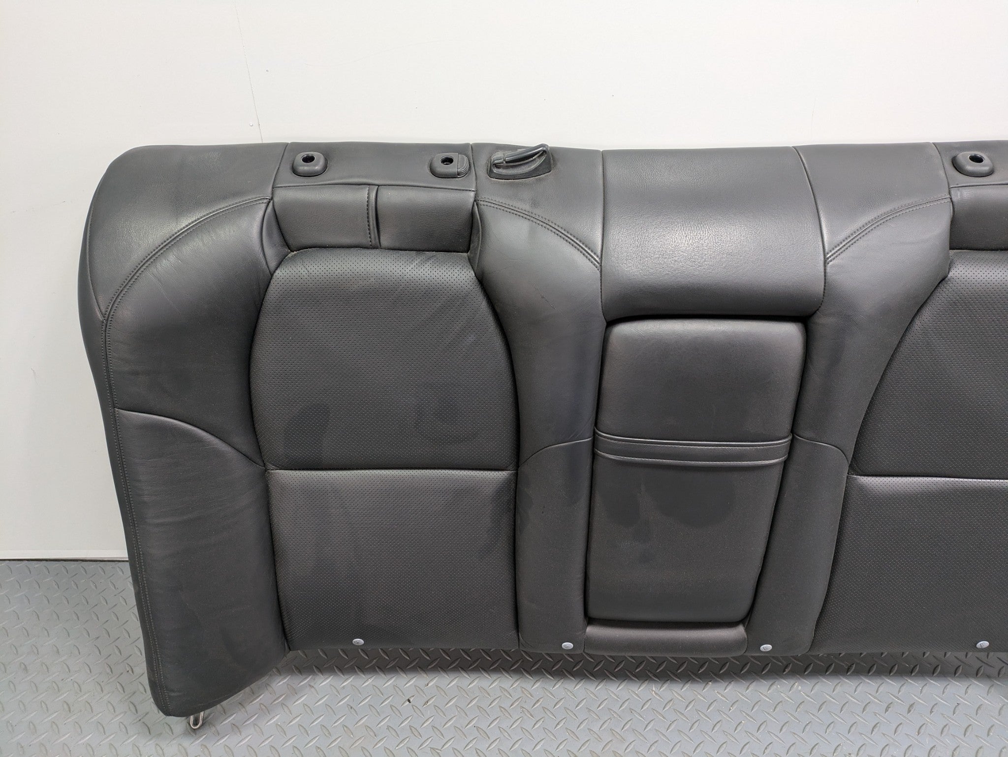 2004 - 2006 OEM ACURA TL REAR UPPER SEAT AND ARMREST ASSEMBLY LEATHER BLACK