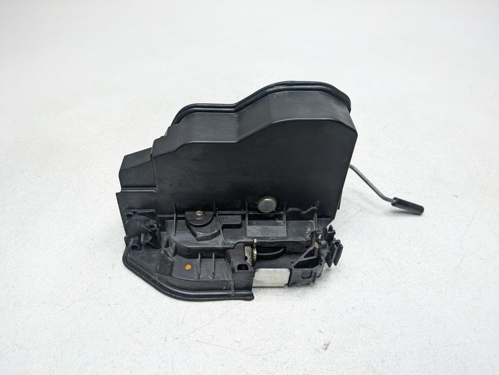 2016 - 2019 OEM BMW 330I FRONT RIGHT PASSENGER SIDE DOOR LATCH LOCK ACTUATOR