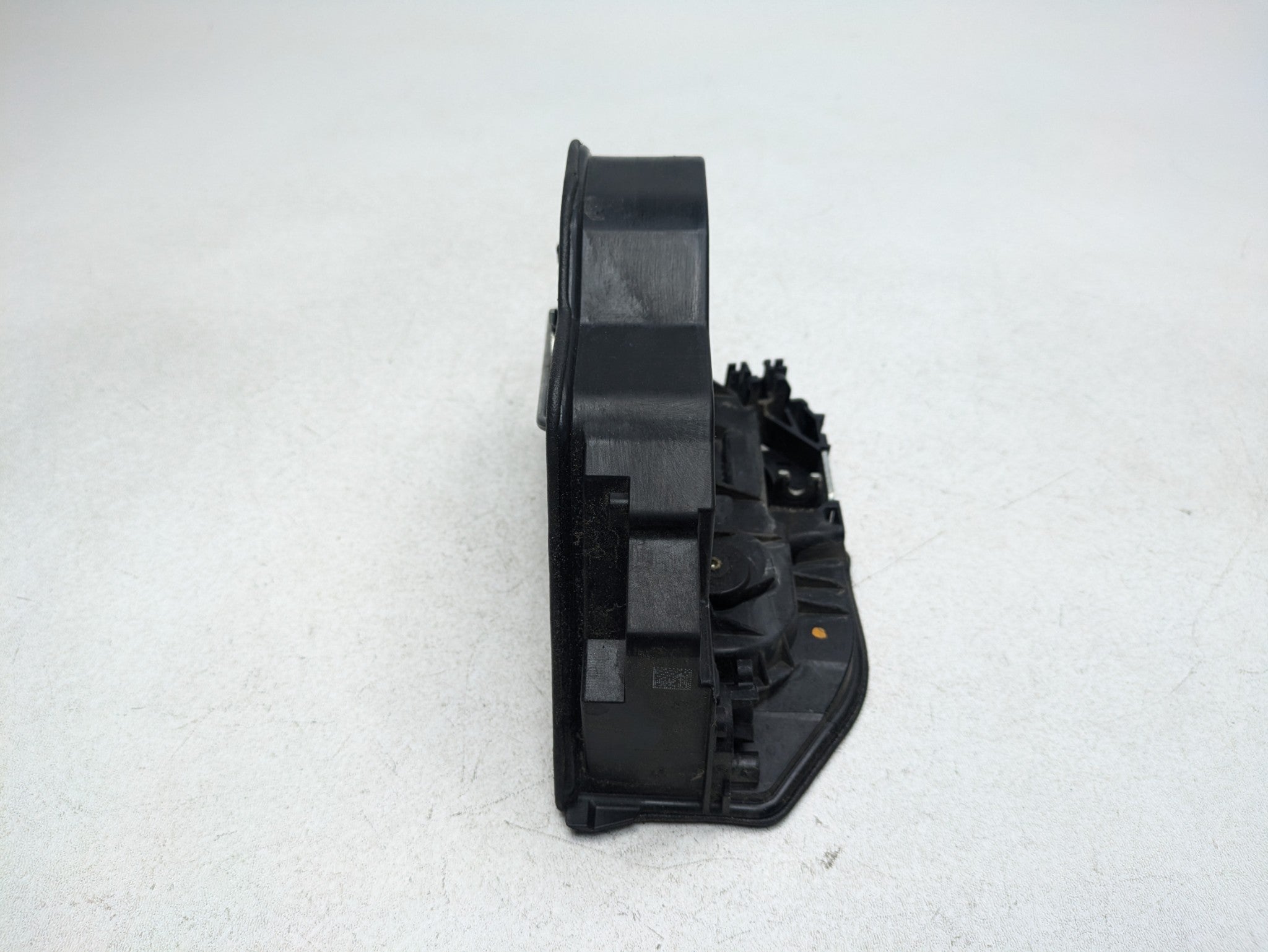 2016 - 2019 OEM BMW 330I FRONT RIGHT PASSENGER SIDE DOOR LATCH LOCK ACTUATOR