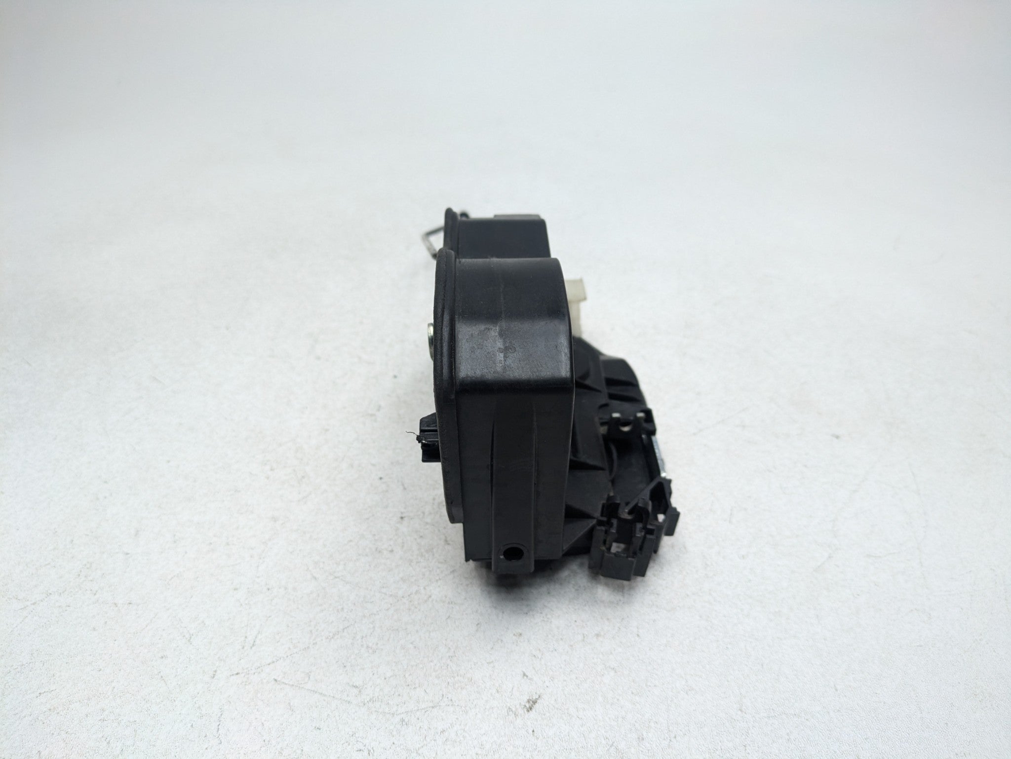 2016 - 2019 OEM BMW 330I FRONT LEFT DRIVER SIDE DOOR LATCH LOCK ACTUATOR