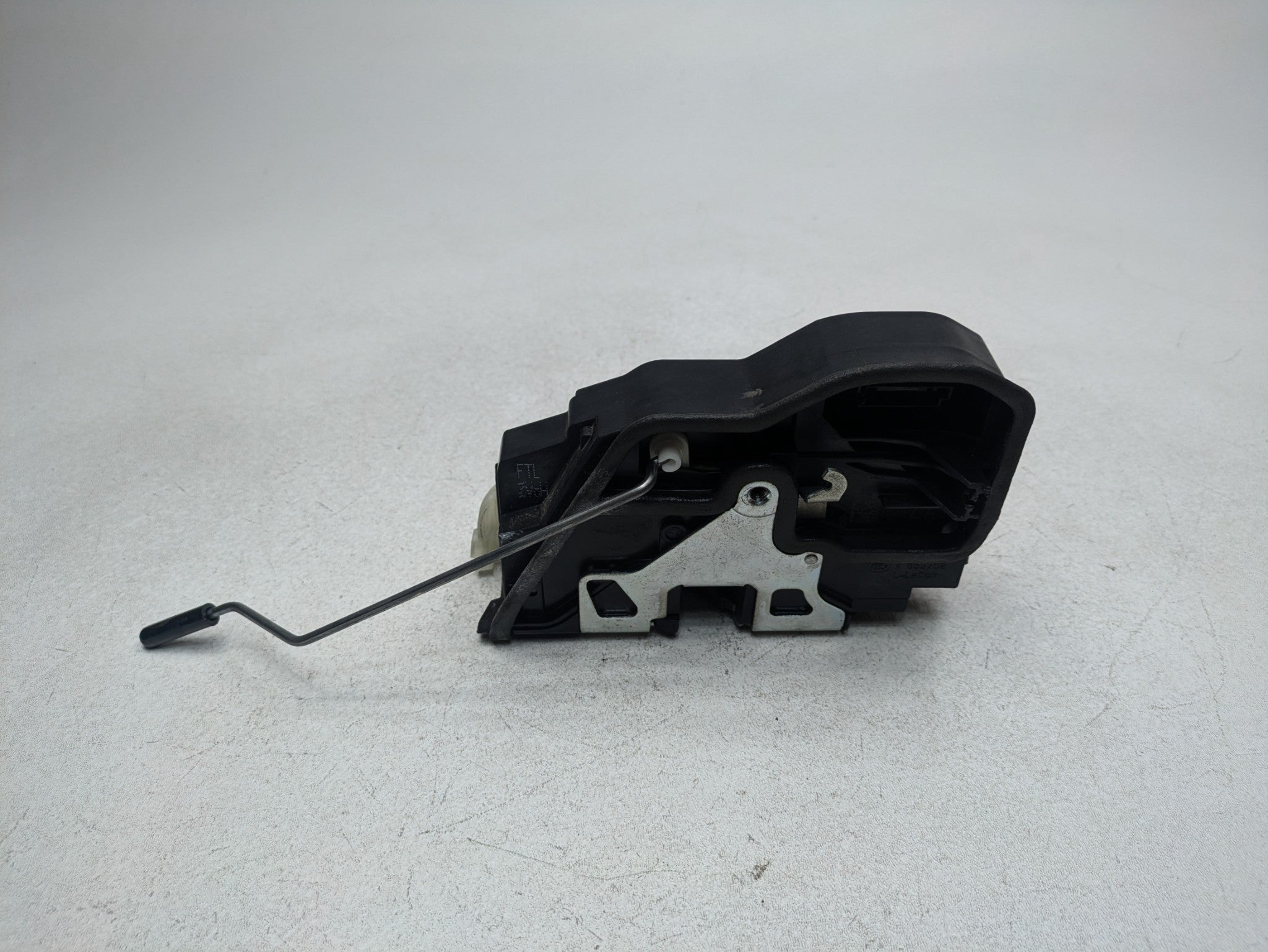 2016 - 2019 OEM BMW 330I FRONT LEFT DRIVER SIDE DOOR LATCH LOCK ACTUATOR