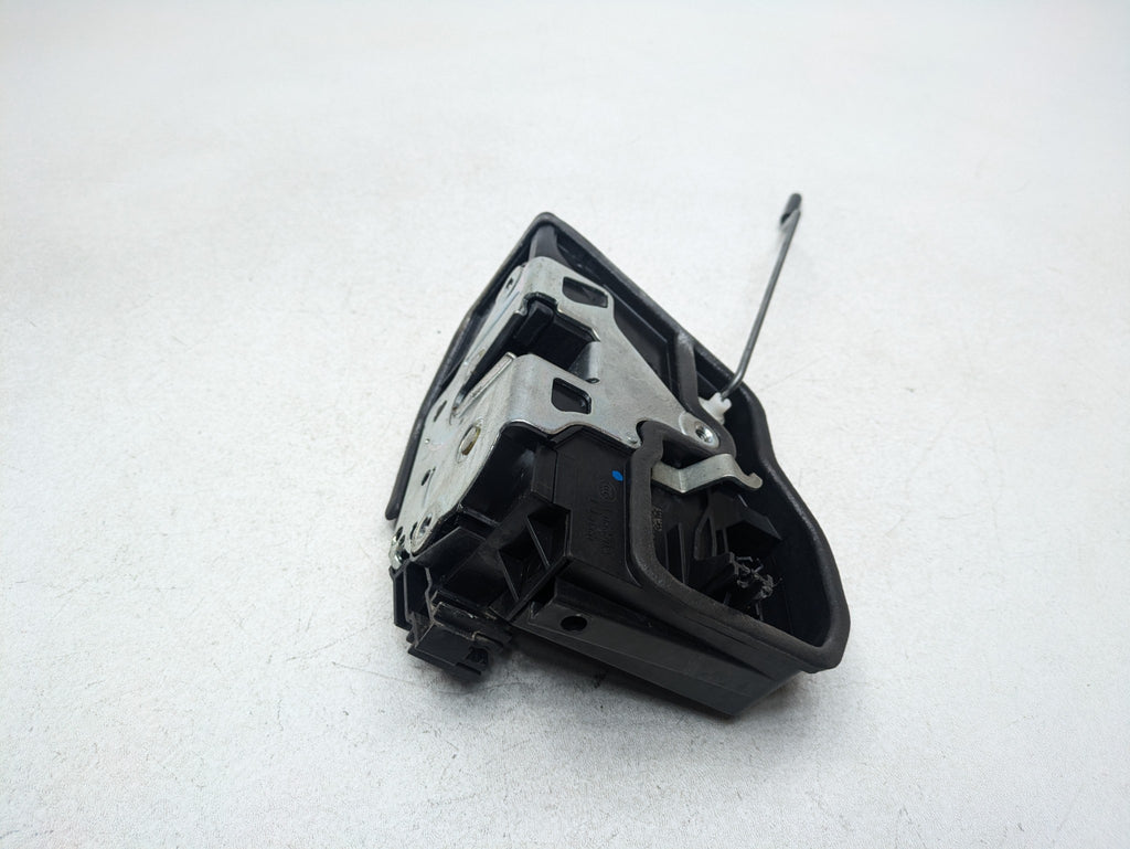 2016 - 2019 OEM BMW 330I FRONT LEFT DRIVER SIDE DOOR LATCH LOCK ACTUATOR