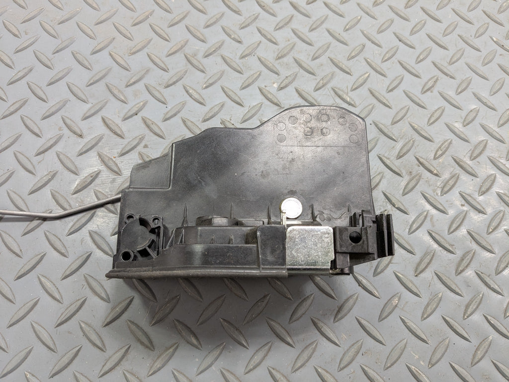 2016 - 2019 OEM BMW 330I REAR RIGHT PASSENGER SIDE DOOR LATCH LOCK ACTUATOR