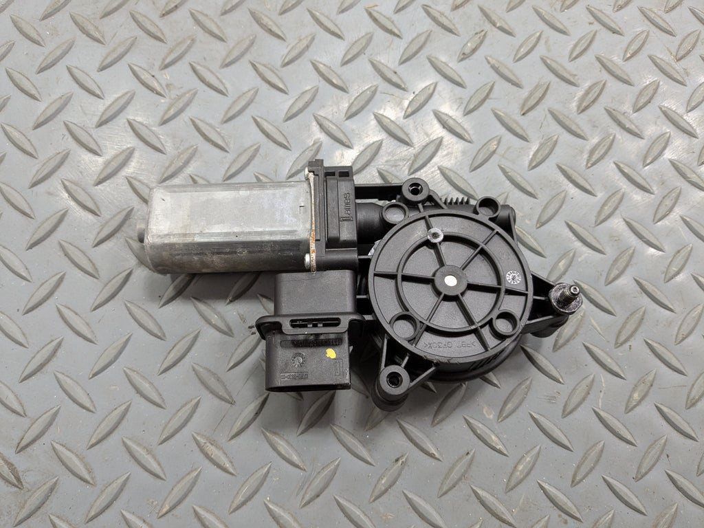 2016 - 2019 OEM BMW 330I FRONT RIGHT PASSENGER SIDE POWER WINDOW MOTOR ASSEMBLY