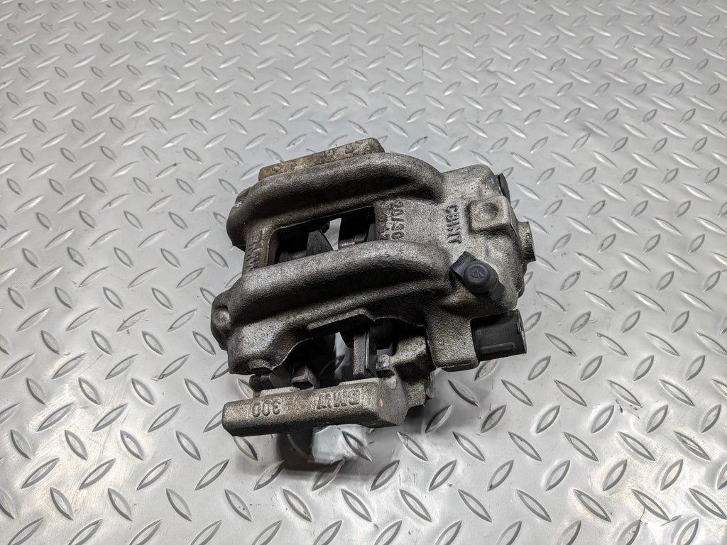 2016 - 2019 OEM BMW 330I REAR LEFT DRIVER SIDE BRAKE CALIPER FITS