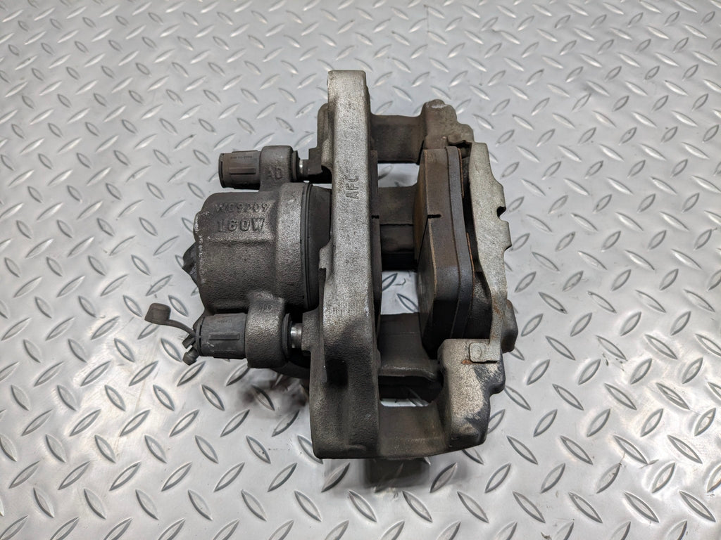 2016 - 2019 OEM BMW 330I FRONT RIGHT PASSENGER SIDE BRAKE CALIPER FITS