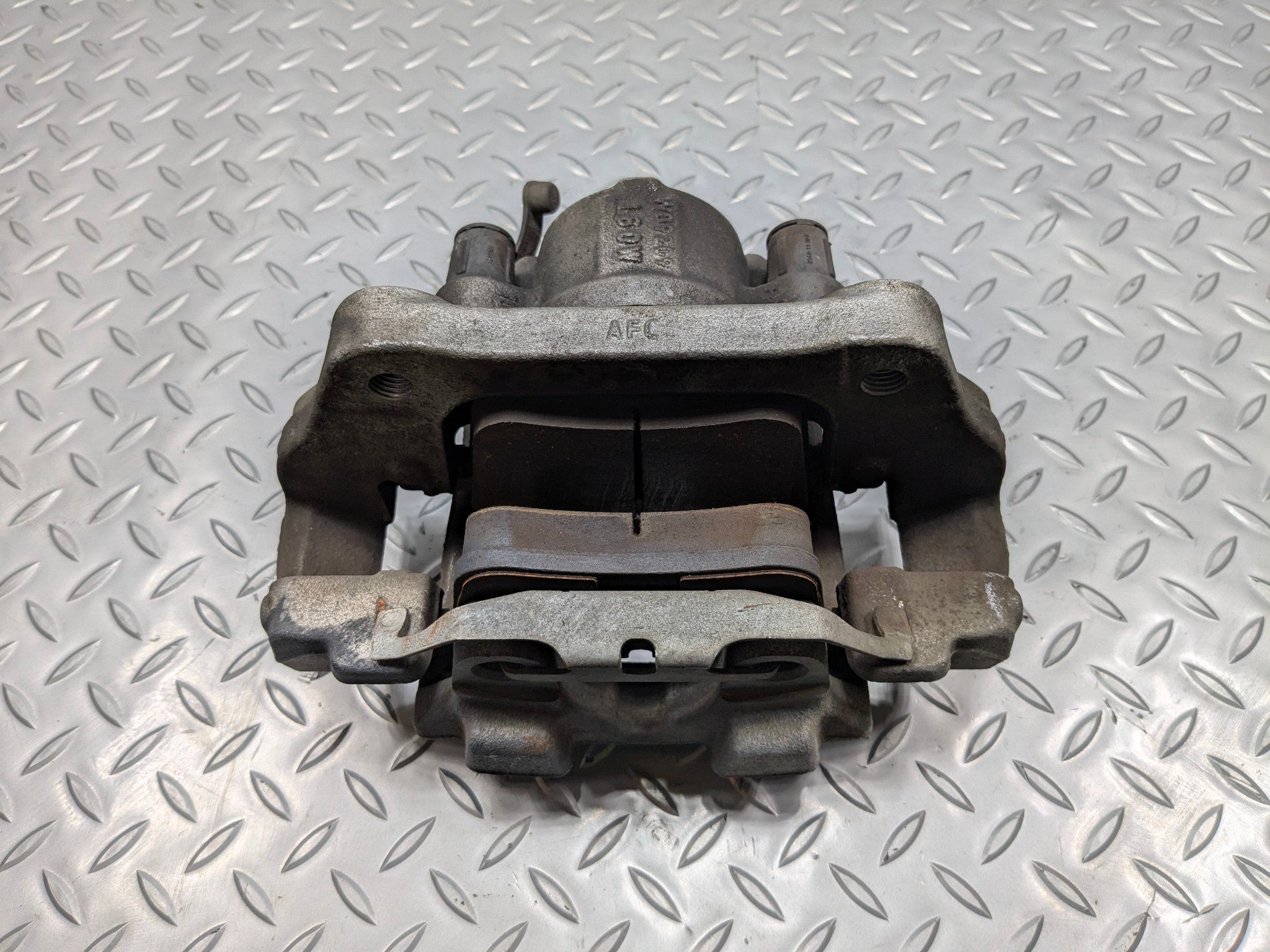 2016 - 2019 OEM BMW 330I FRONT RIGHT PASSENGER SIDE BRAKE CALIPER FITS