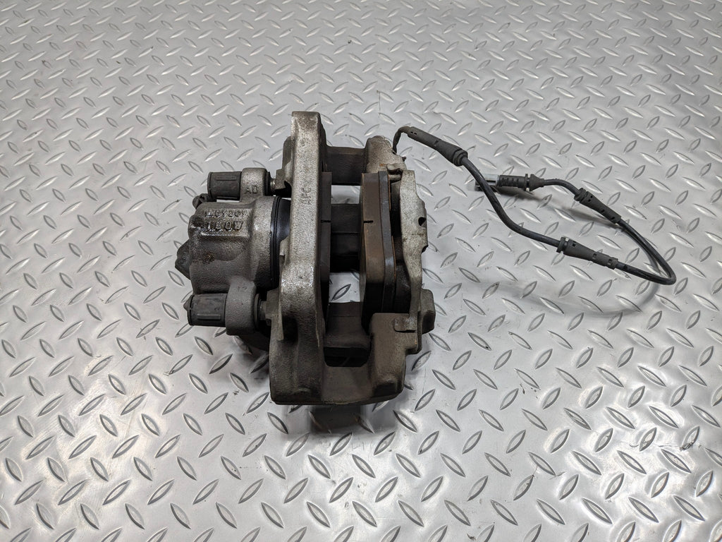 2016 - 2019 OEM BMW 330I FRONT LEFT DRIVER SIDE BRAKE CALIPER FITS