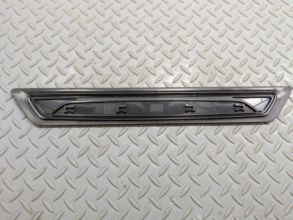 2016 - 2019 OEM BMW 330I FRONT LEFT DRIVER SIDE DOOR SILL SCUFF PLATE TRIM