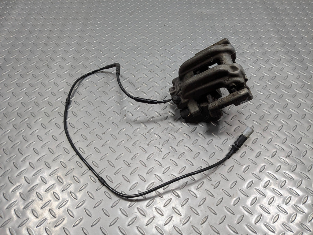 2016 - 2019 OEM BMW 330I REAR RIGHT PASSENGER SIDE BRAKE CALIPER FITS