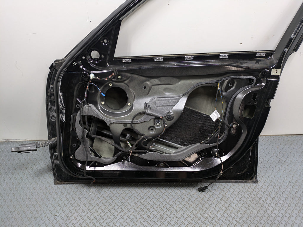 2016 - 2019 OEM BMW 330I FRONT RIGHT SIDE DOOR SHELL PANEL BLACK ASSEMBLY