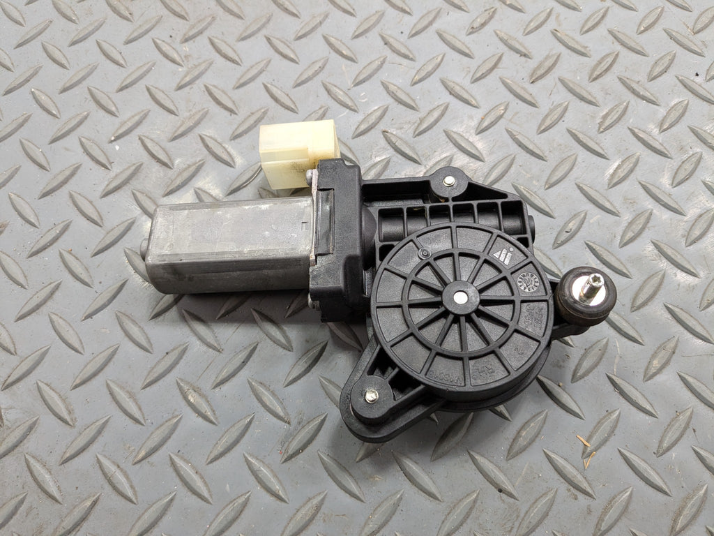 2016 - 2019 OEM BMW 330I REAR RIGHT PASSENGER SIDE POWER WINDOW MOTOR ASSEMBLY