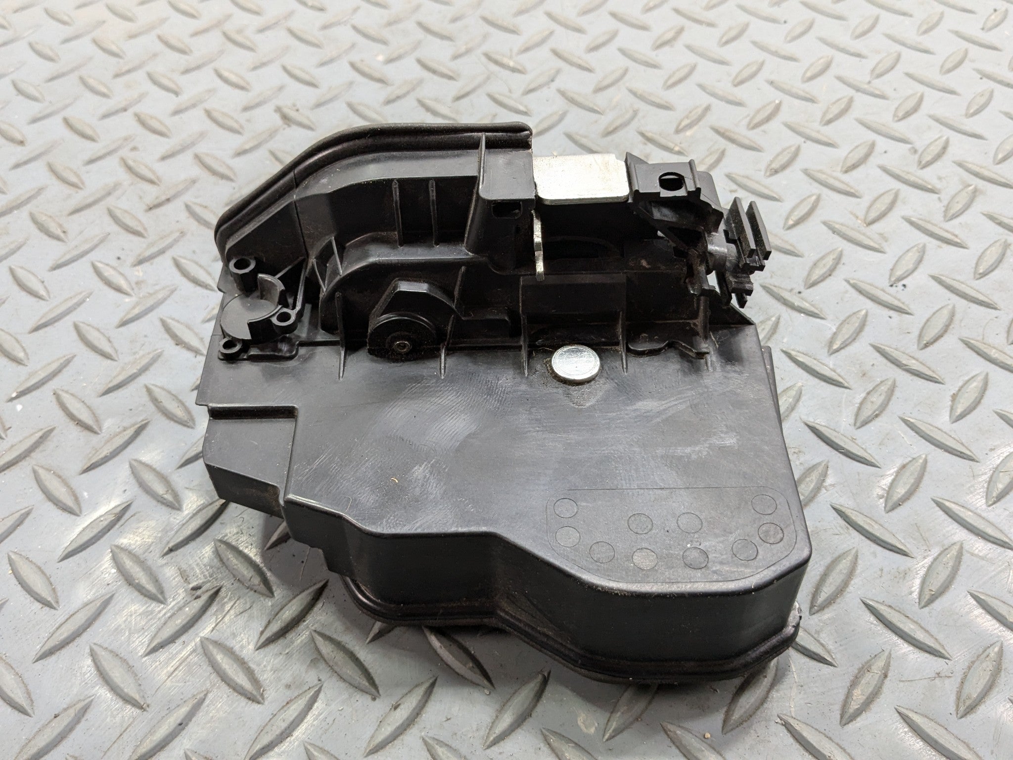 2016 - 2019 OEM BMW 330I REAR LEFT DRIVER SIDE DOOR LATCH LOCK ACTUATOR