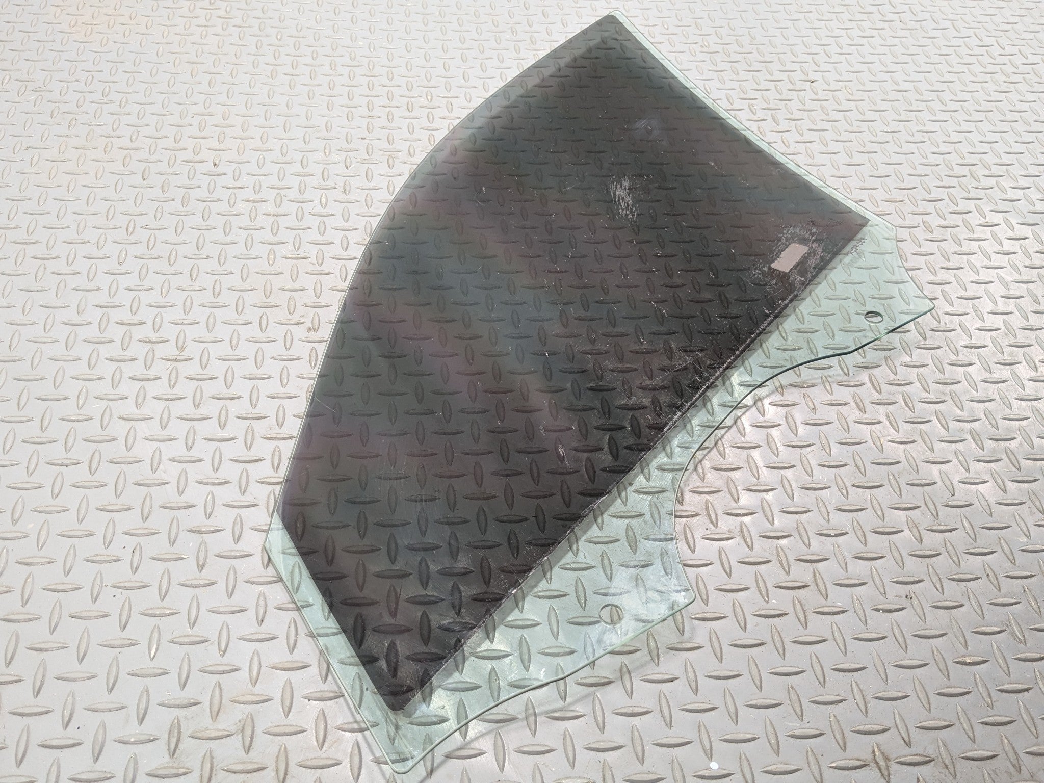 2016 - 2019 OEM BMW 330I FRONT RIGHT PASSENGER SIDE DOOR WINDOW GLASS TINTED