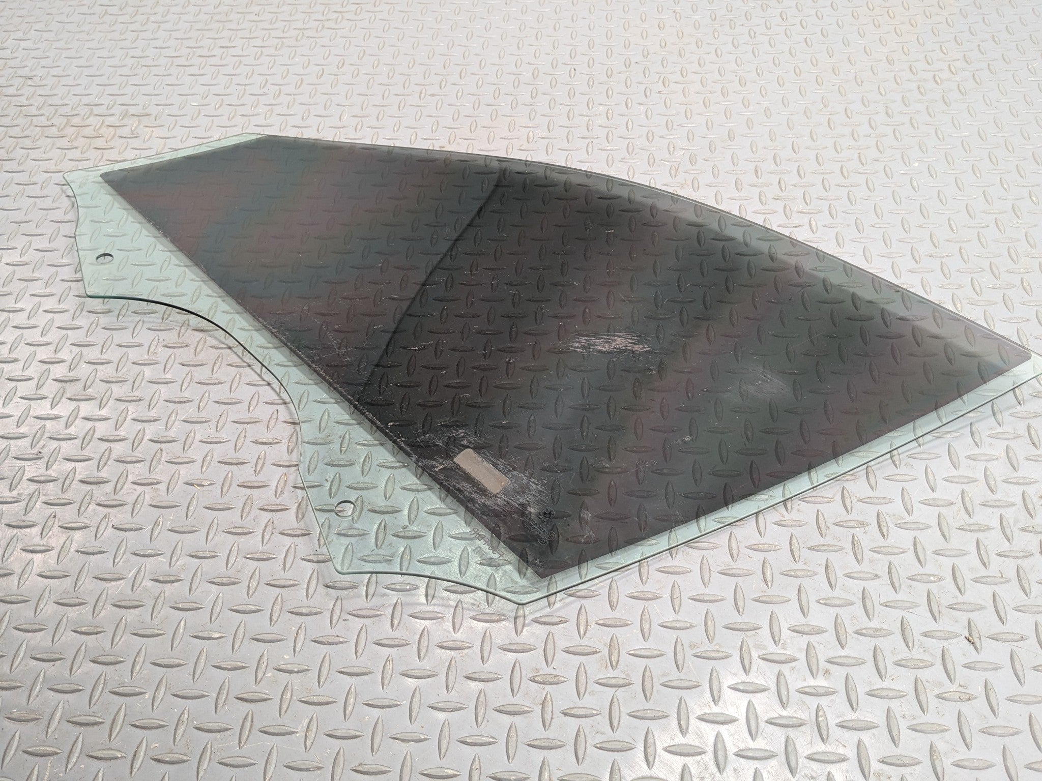 2016 - 2019 OEM BMW 330I FRONT RIGHT PASSENGER SIDE DOOR WINDOW GLASS TINTED