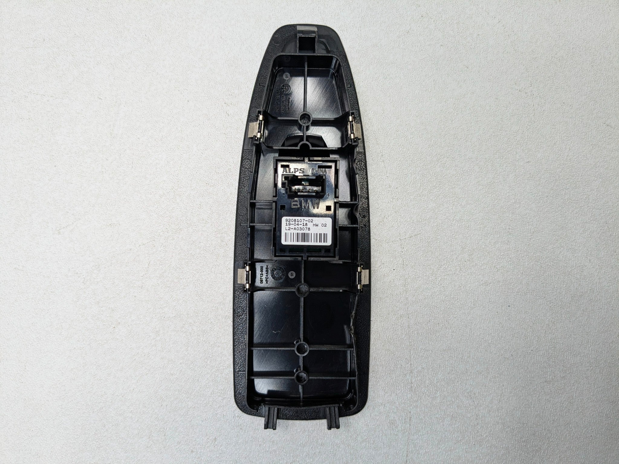 2016 - 2019 OEM BMW 330I FRONT RIGHT DOOR PANEL WINDOW CONTROL SWITCH ASSEMBLY
