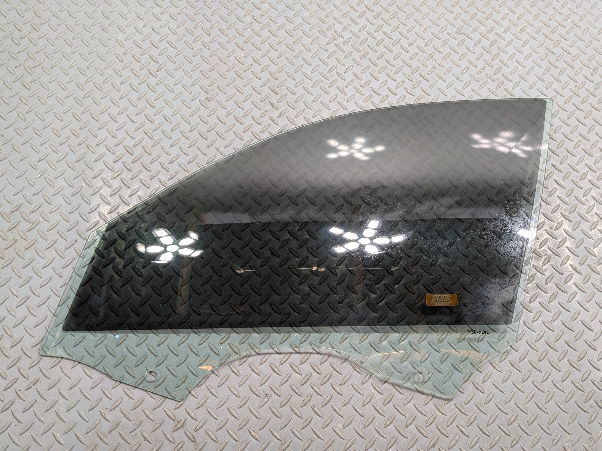 2016 - 2019 OEM BMW 330I FRONT LEFT DRIVER SIDE DOOR WINDOW GLASS TINTED
