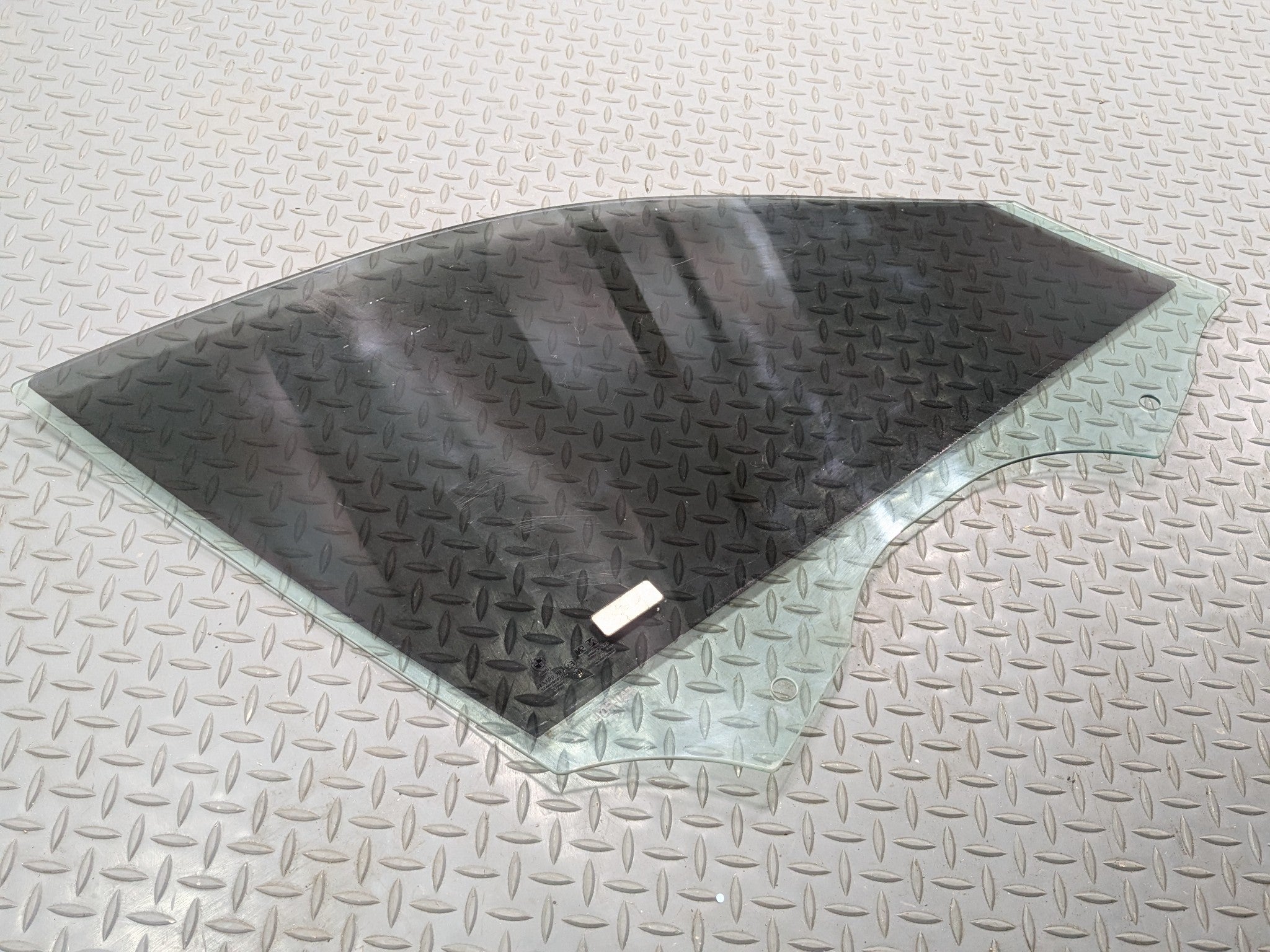 2016 - 2019 OEM BMW 330I FRONT LEFT DRIVER SIDE DOOR WINDOW GLASS TINTED