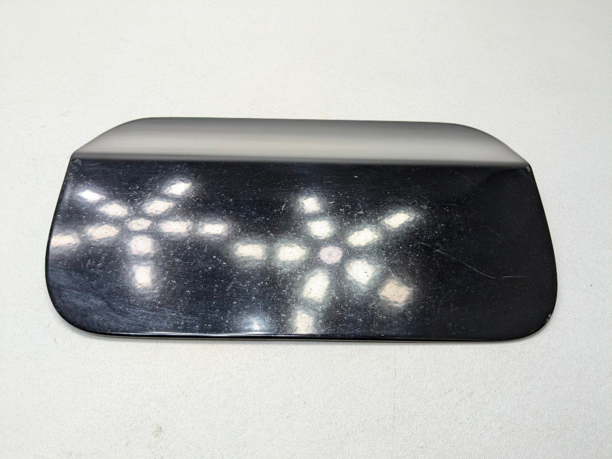 2016 - 2019 OEM BMW 330I GAS FUEL TANK FILLER DOOR LID COVER BLACK