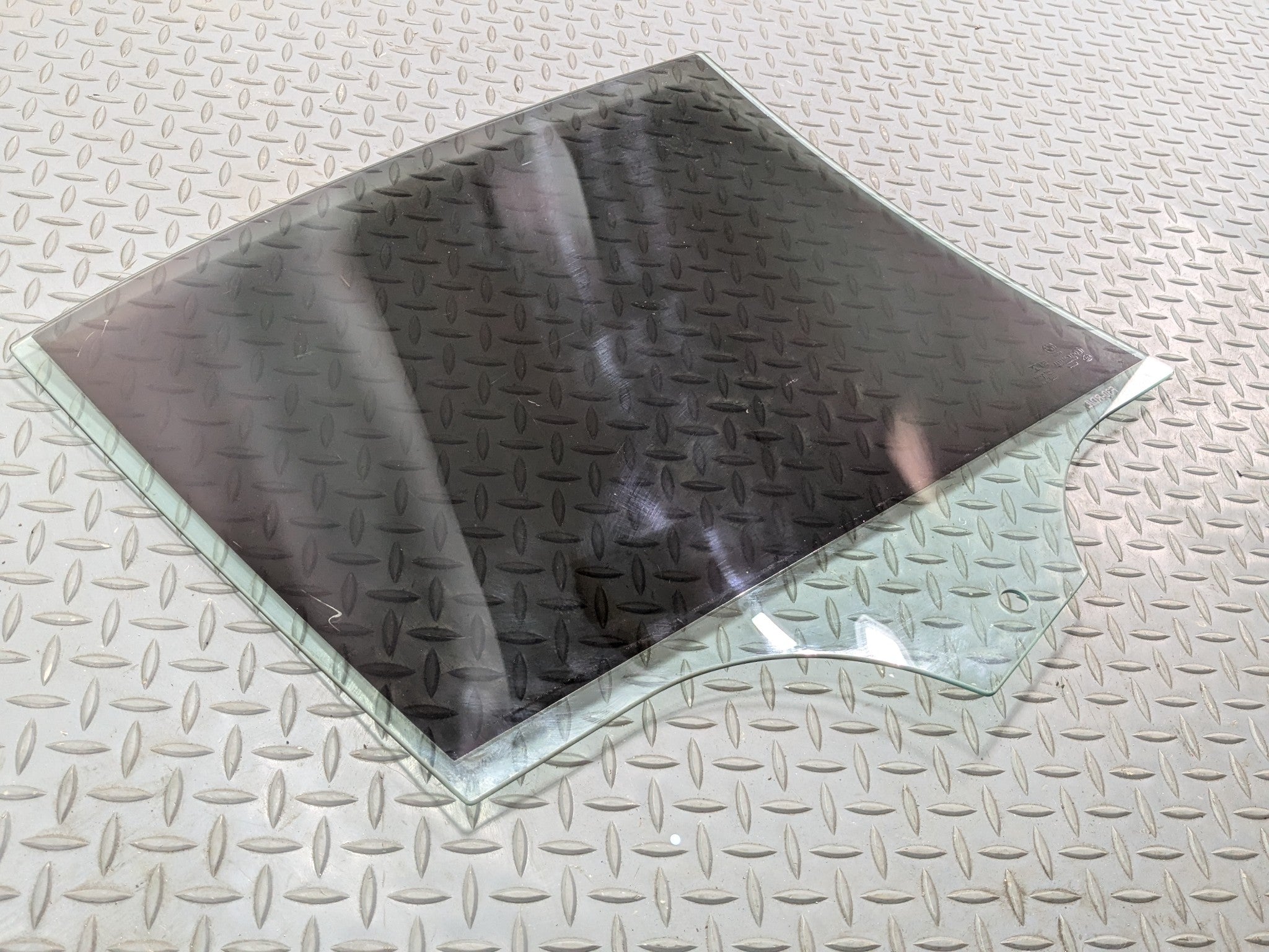 2016 - 2019 OEM BMW 330I REAR LEFT DRIVER SIDE DOOR WINDOW GLASS TINTED