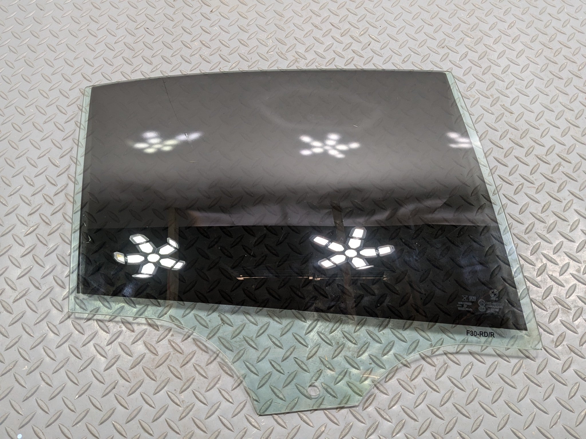 2016 - 2019 OEM BMW 330I REAR RIGHT PASSENGER SIDE DOOR WINDOW GLASS TINTED