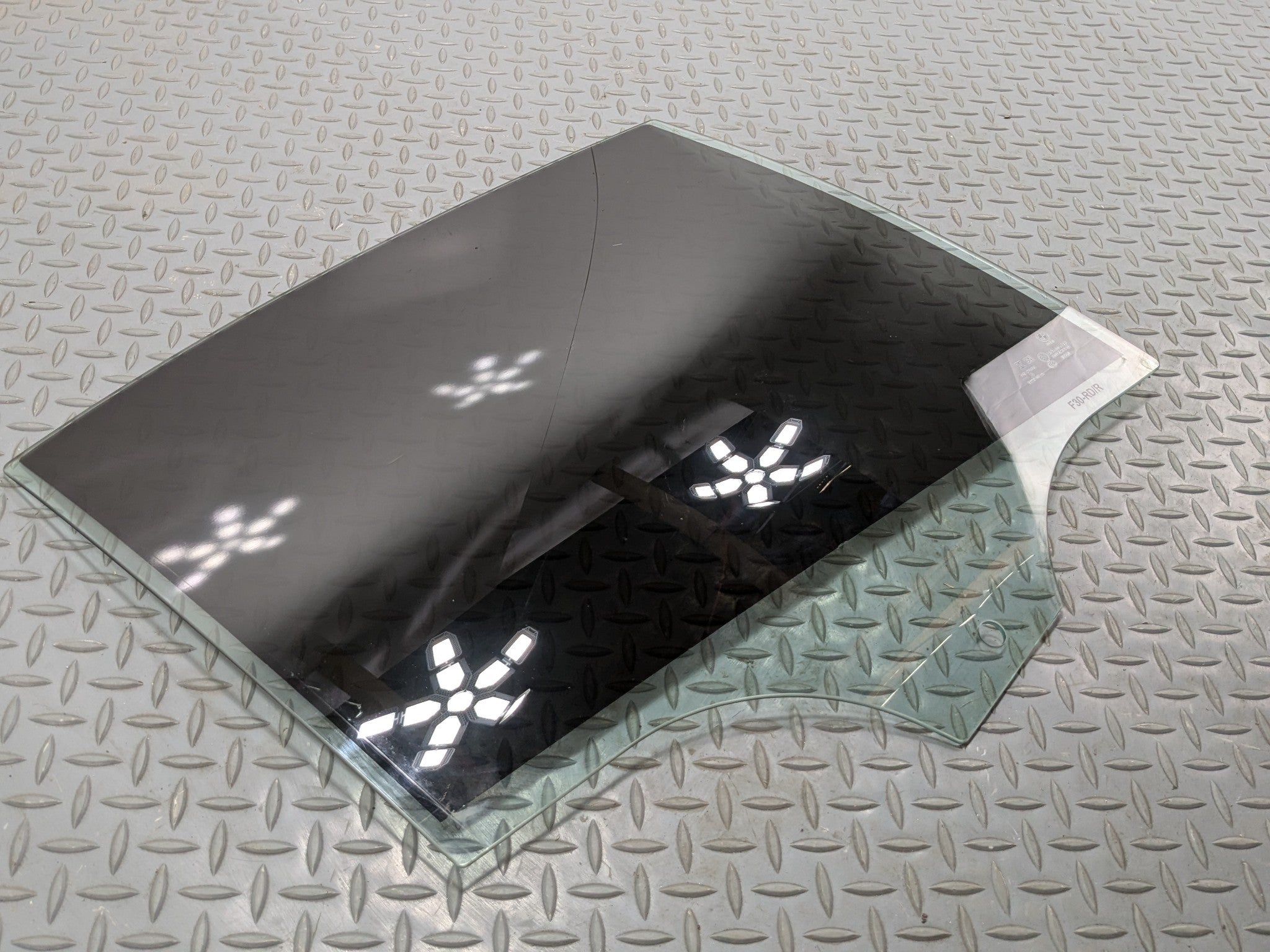 2016 - 2019 OEM BMW 330I REAR RIGHT PASSENGER SIDE DOOR WINDOW GLASS TINTED