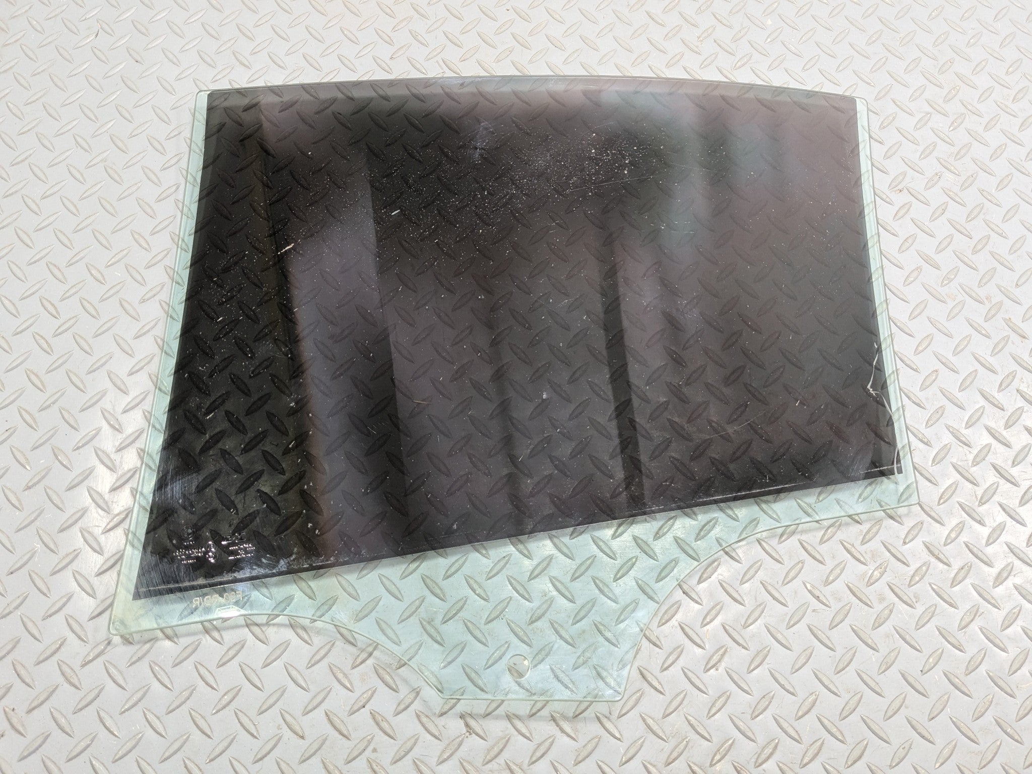 2016 - 2019 OEM BMW 330I REAR RIGHT PASSENGER SIDE DOOR WINDOW GLASS TINTED