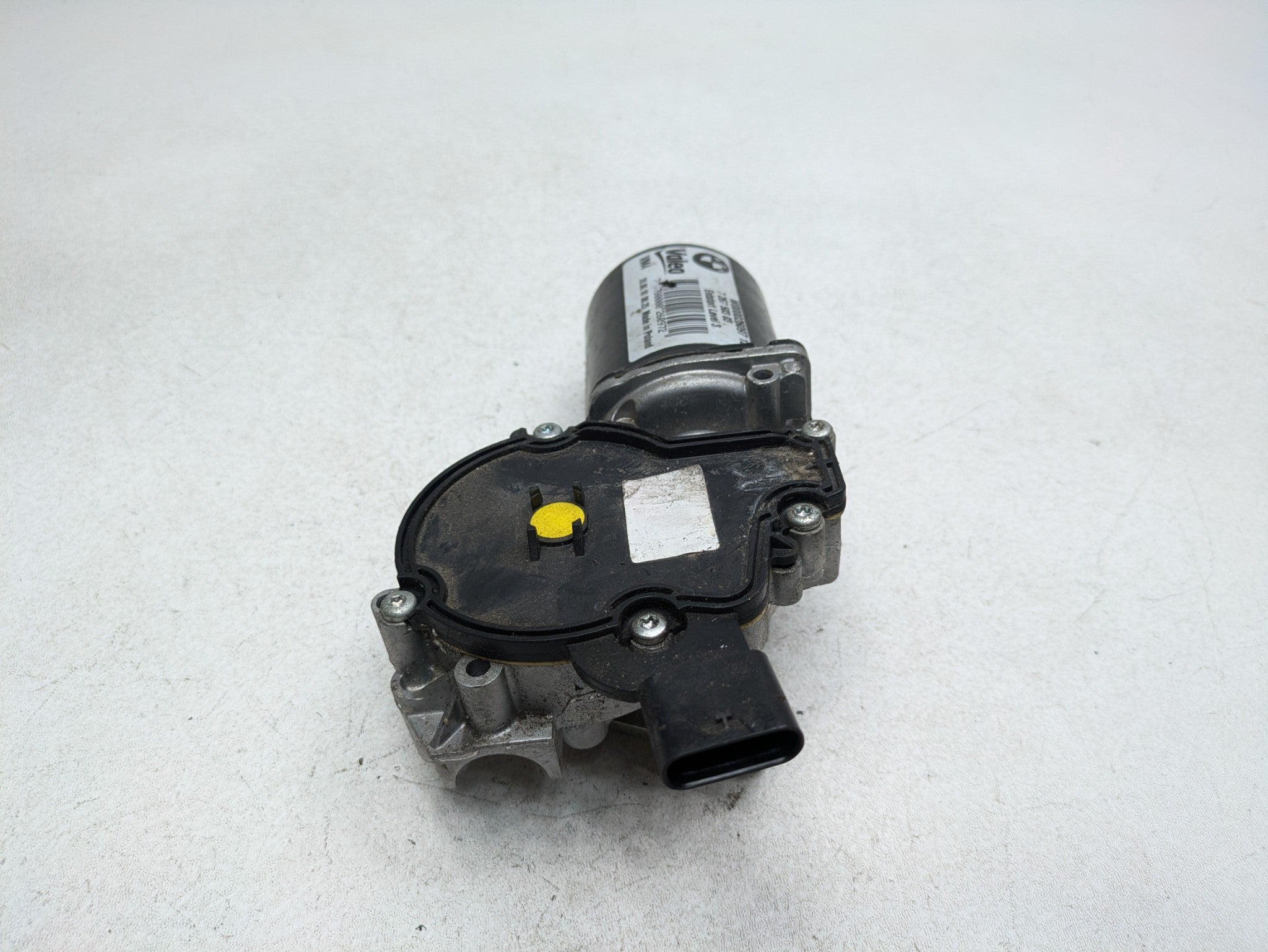 2016 - 2019 OEM BMW 330I FRONT WINDSHIELD WIPER MOTOR ASSYMBLY