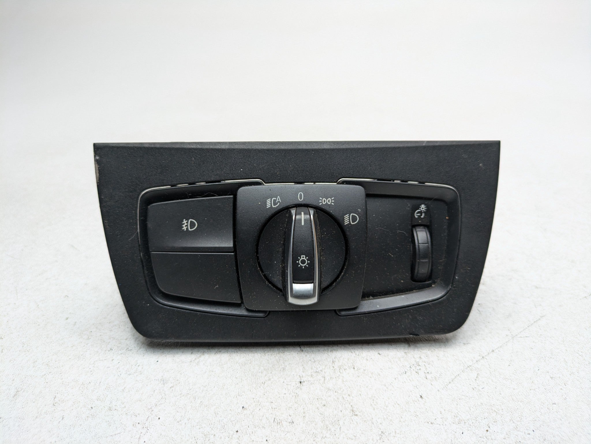 2016 - 2019 OEM BMW 330I DASH HEADLIGHT SWITCH CONTROL ASSYMBLY