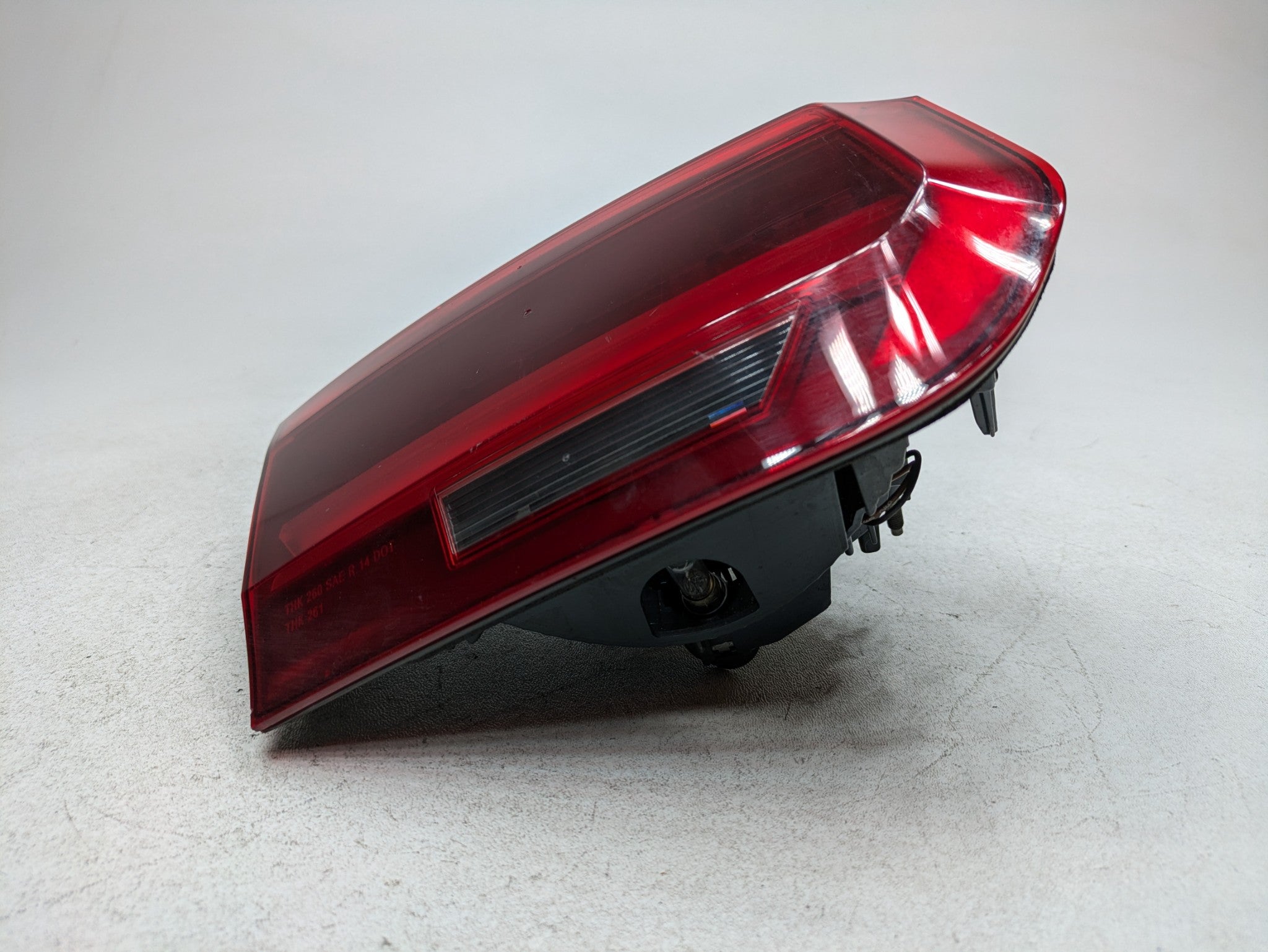 2016 - 2019 OEM BMW 330I REAR LEFT DRIVER SIDE INNER TAIL LIGHT ASSEMBLY