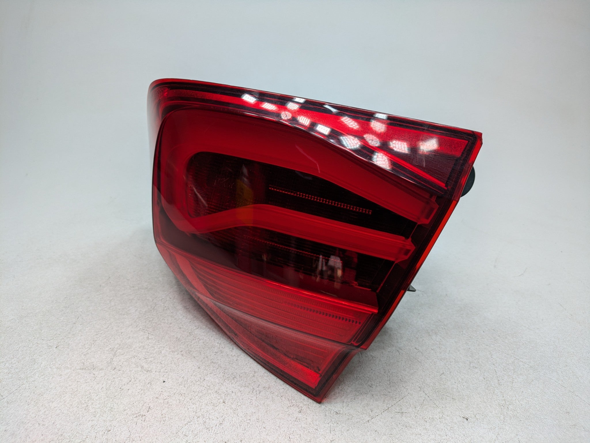 2016 - 2019 OEM BMW 330I REAR RIGHT PASSENGER SIDE OUTER TAIL LIGHT ASSEMBLY