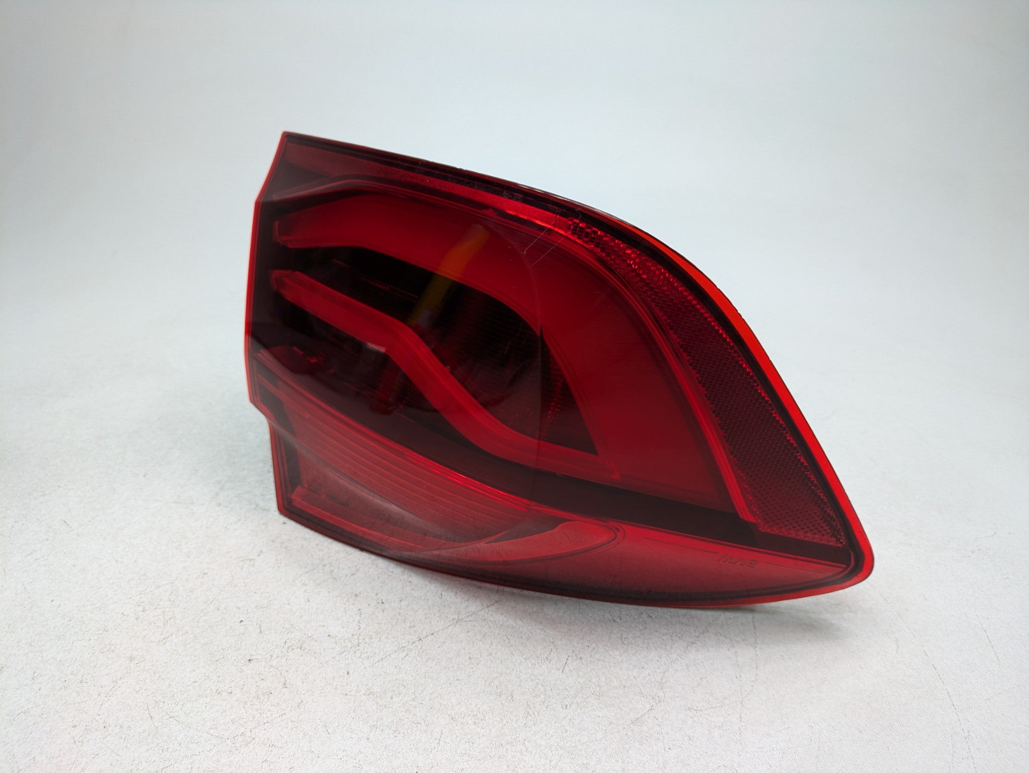 2016 - 2019 OEM BMW 330I REAR LEFT DRIVER SIDE OUTER TAIL LIGHT ASSEMBLY