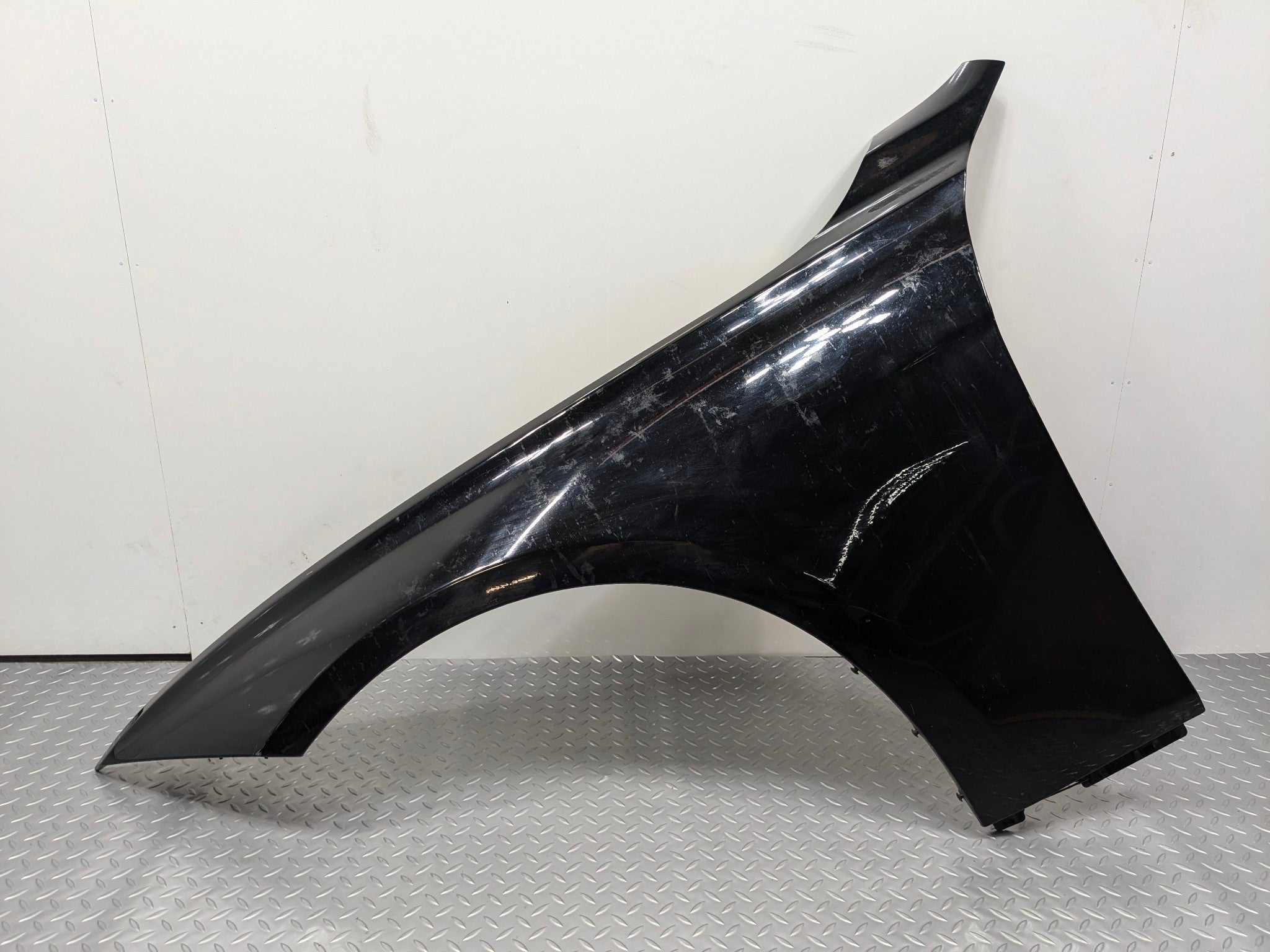 2016 - 2019 OEM BMW 330I FRONT LEFT DRIVER SIDE FENDER PANEL BLACK