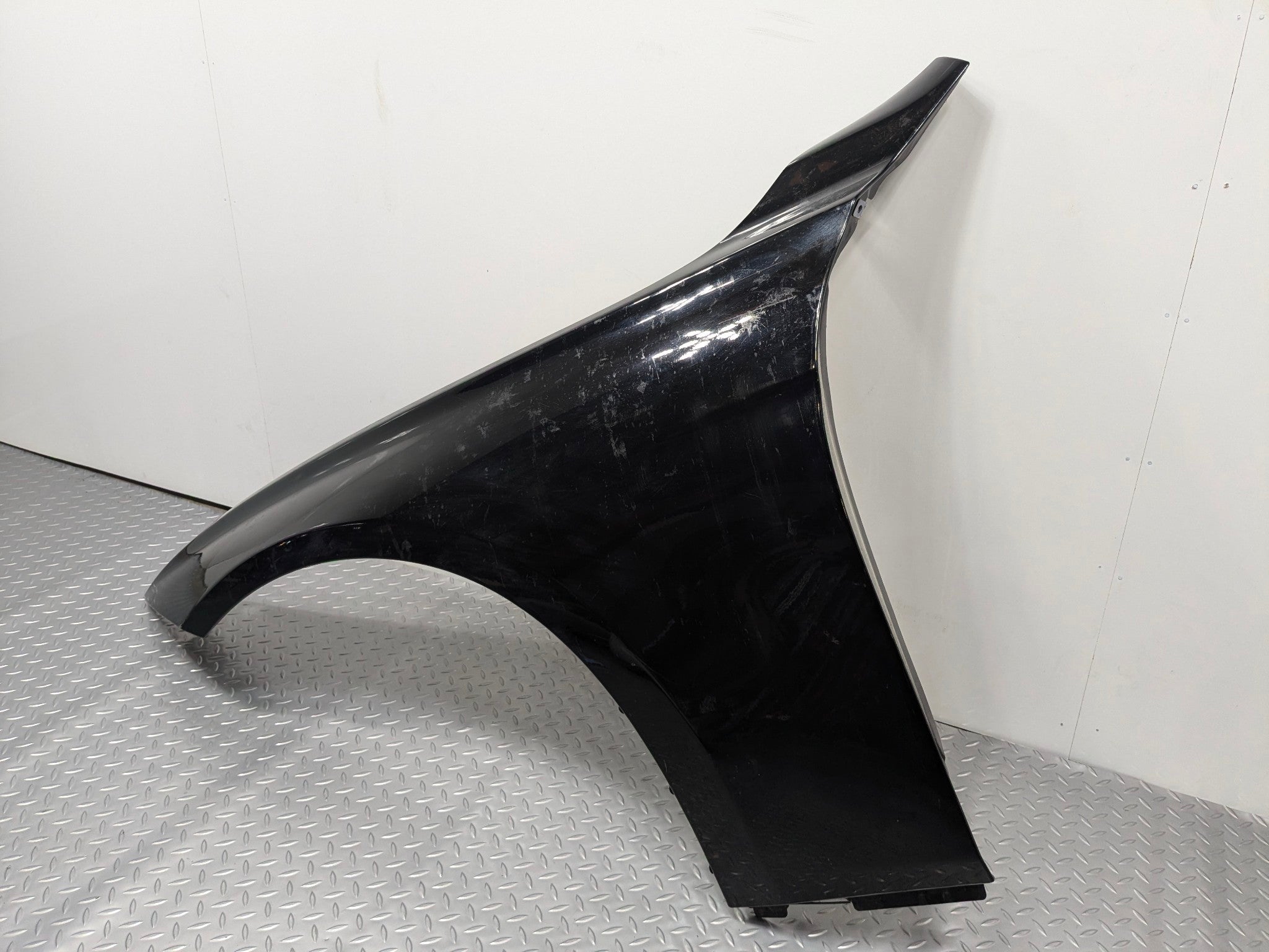2016 - 2019 OEM BMW 330I FRONT LEFT DRIVER SIDE FENDER PANEL BLACK