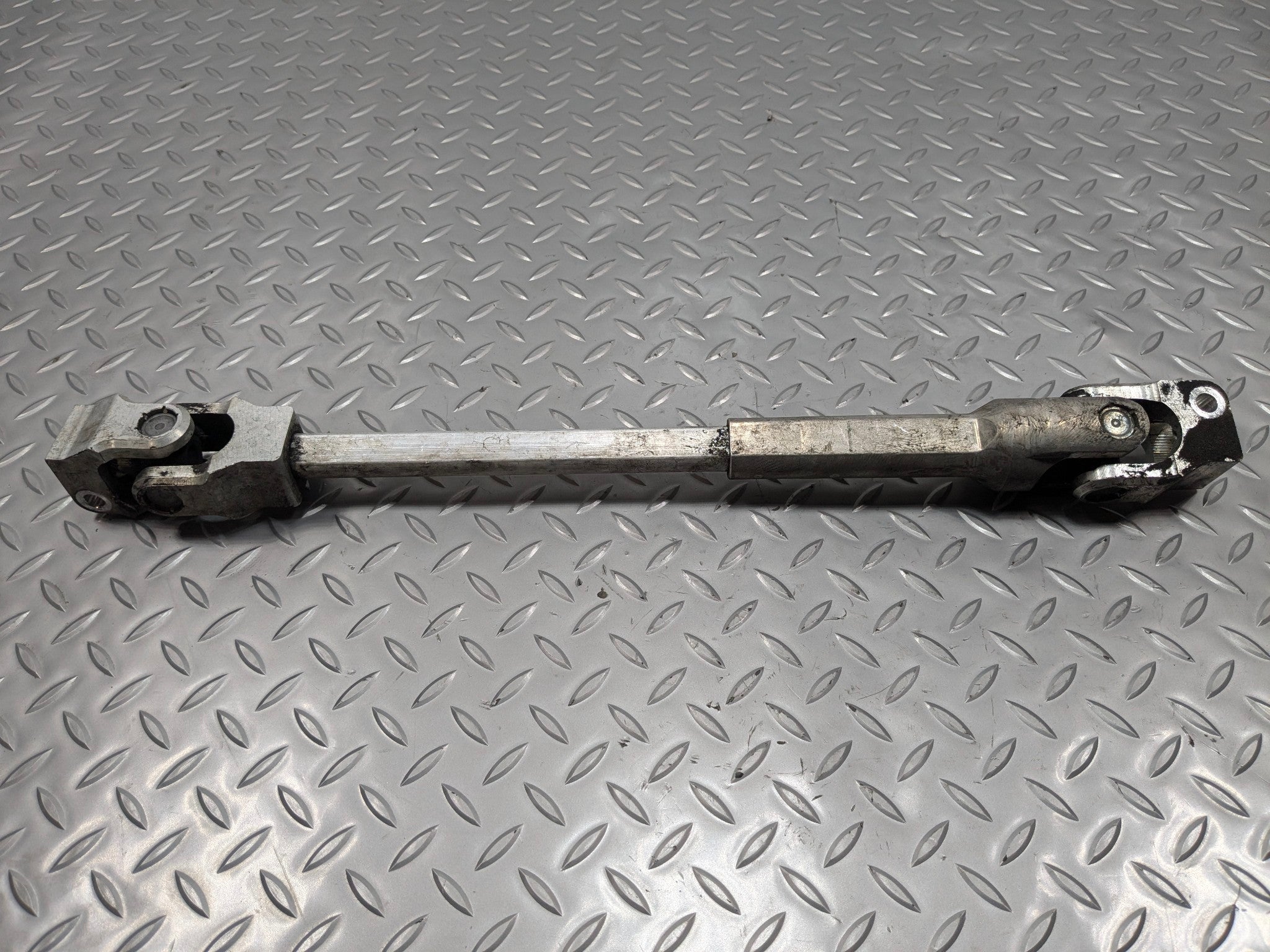 2016 - 2019 OEM BMW 330I FRONT LOWER INTERMEDIATE STEERING COLUMN SHAFT