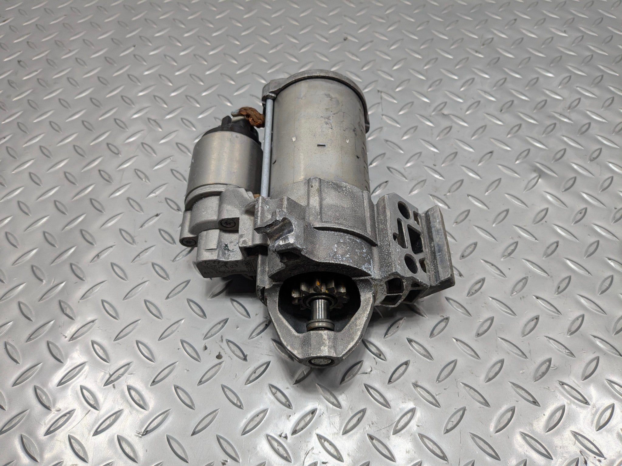 2016 - 2019 OEM BMW 330I ENGINE STARTER MOTOR ASSEMBLY