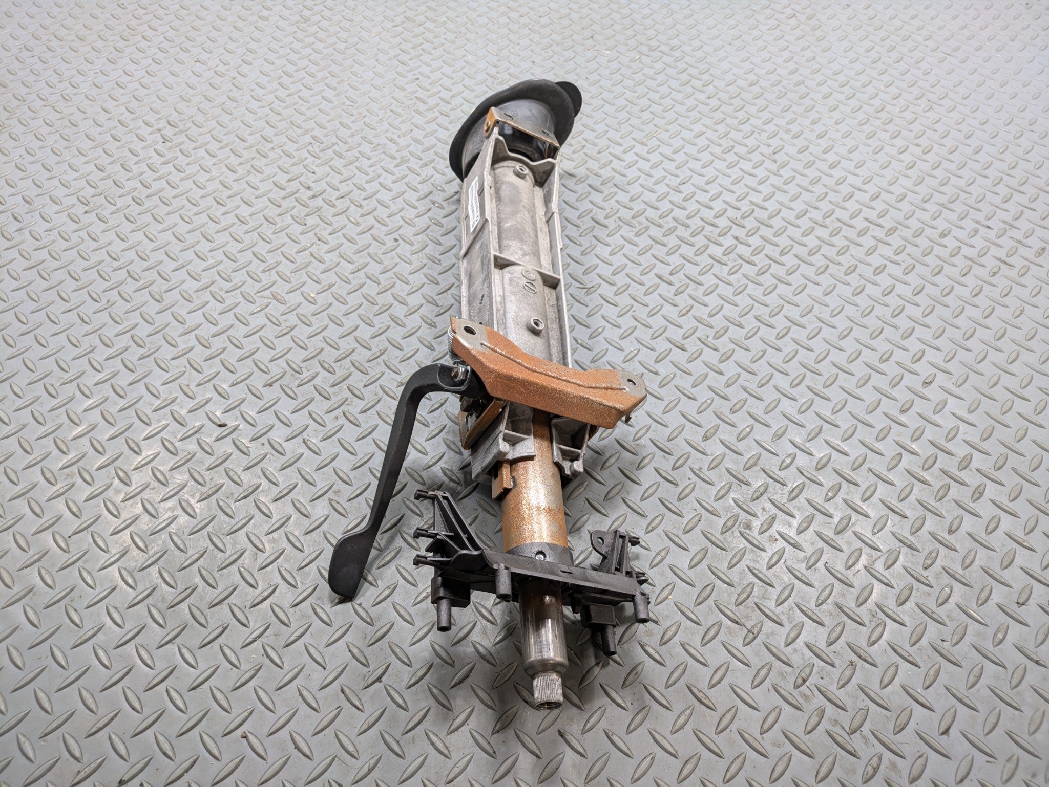 2016 - 2019 OEM BMW 330I MANUAL POWER ADJUSTMENT STEERING COLUMN ASSEMBLY